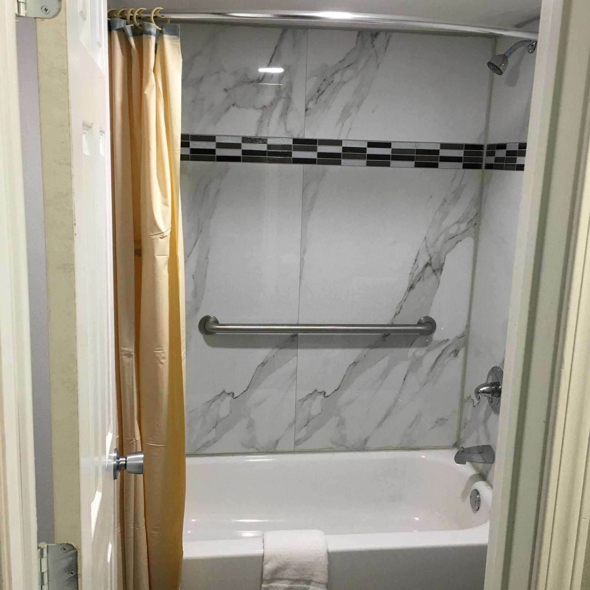 Travel Inn & Suites photo 7