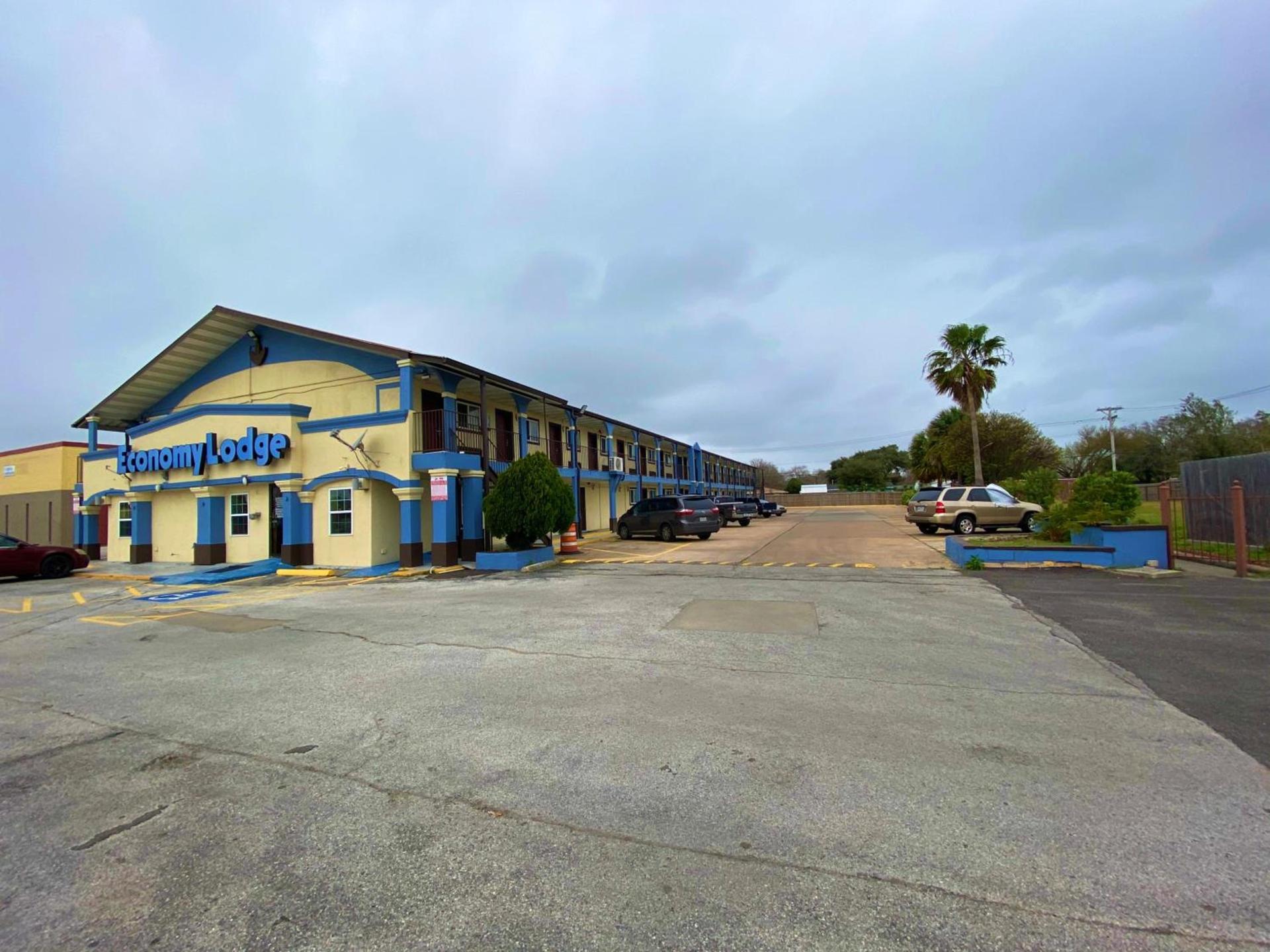 Economy Lodge by Hotel O Texas City photo 25