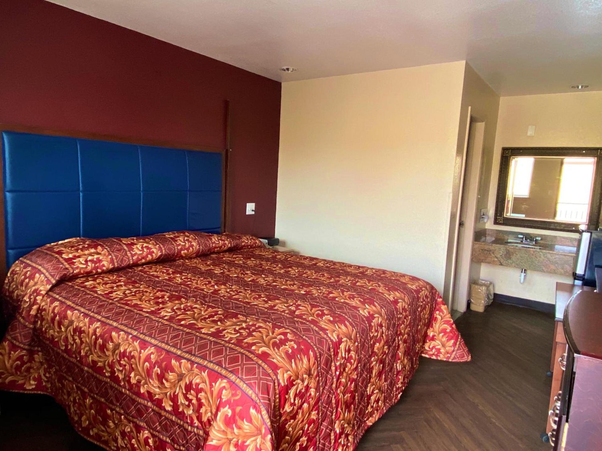 Economy Lodge by Hotel O Texas City photo 29