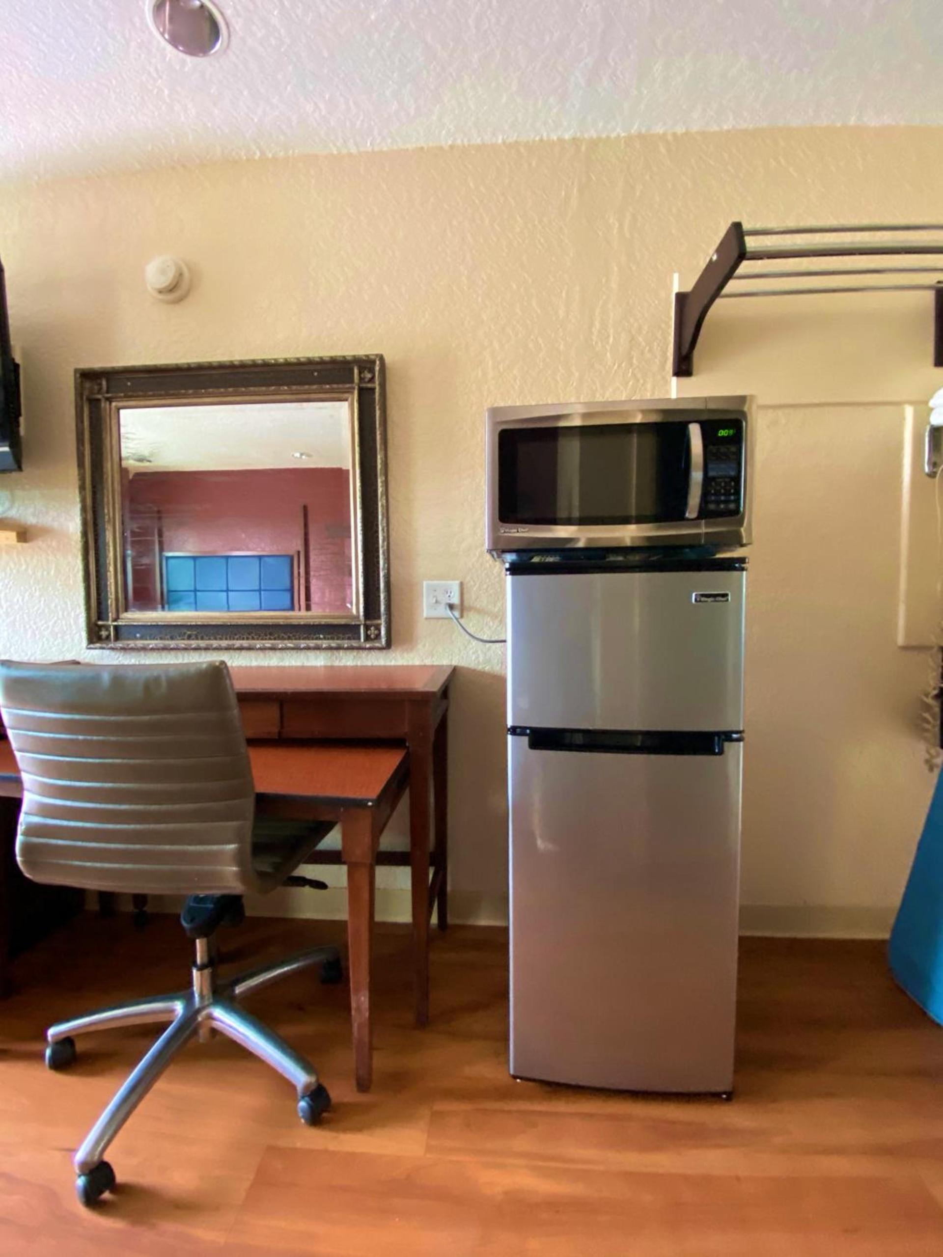 Economy Lodge by Hotel O Texas City photo 24