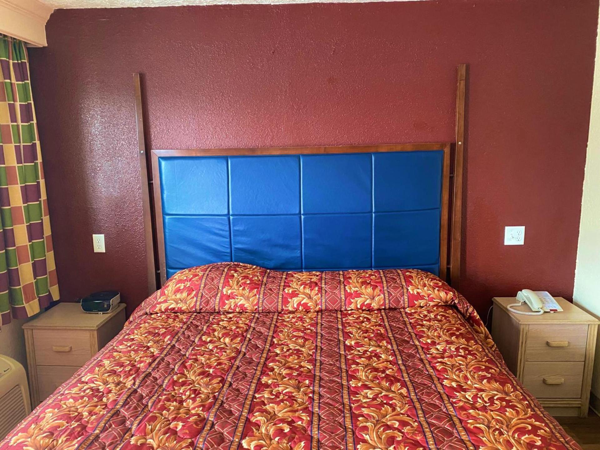 Economy Lodge by Hotel O Texas City photo 15