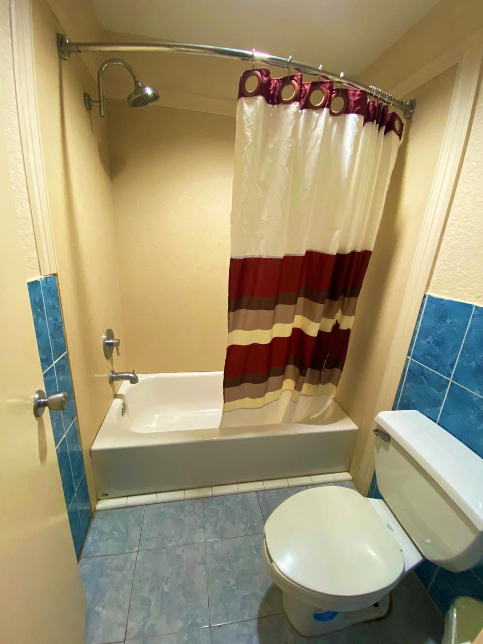 Economy Lodge by Hotel O Texas City photo 7