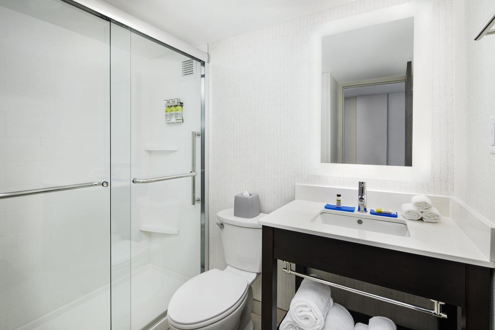 Holiday Inn Express Richmond - Midtown by IHG photo 50