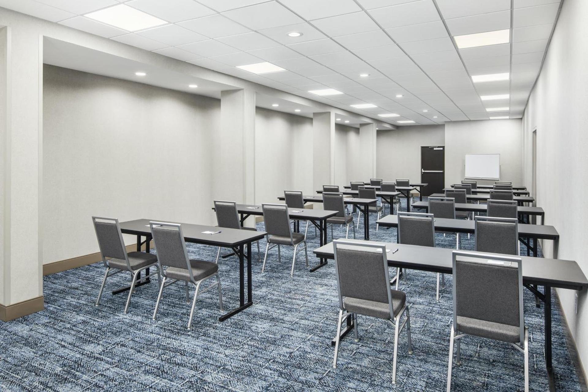 Holiday Inn Express Richmond - Midtown by IHG photo 34