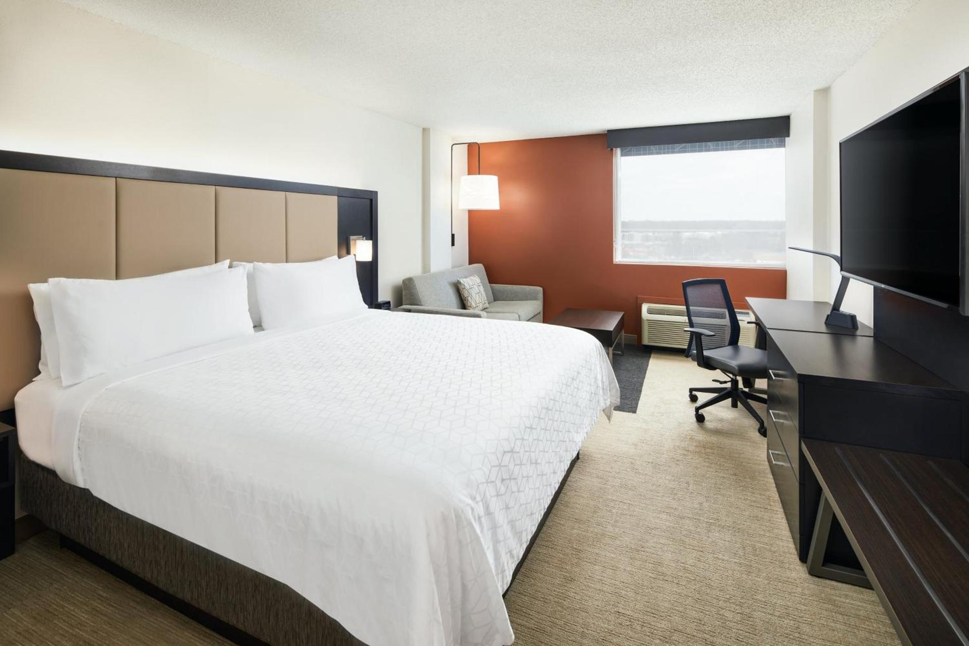 Holiday Inn Express Richmond - Midtown by IHG photo 29