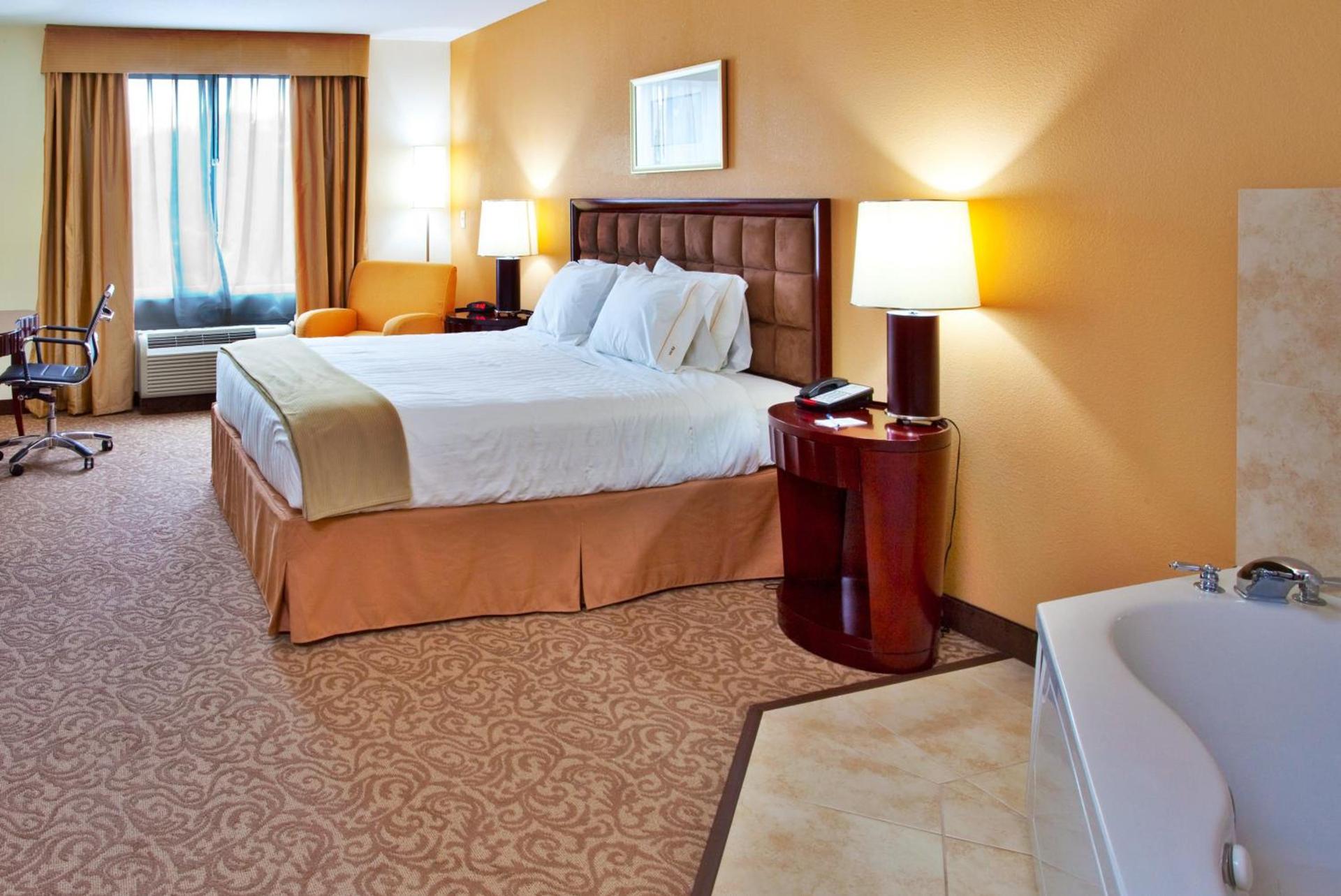 Holiday Inn Express Hotel & Suites Brooksville-I-75 by IHG photo 32