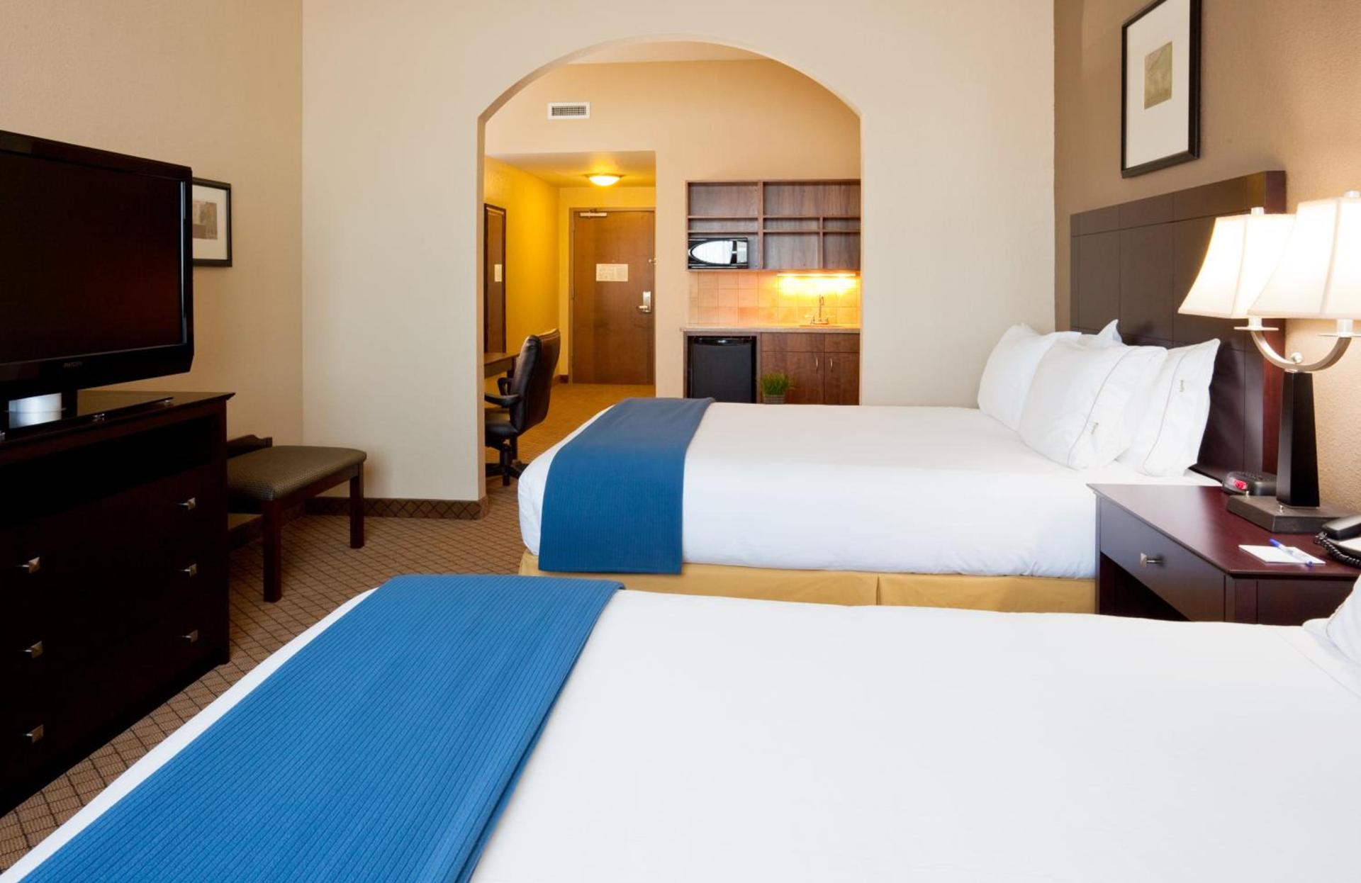 Holiday Inn Express Hotel & Suites Mankato East by IHG photo 32