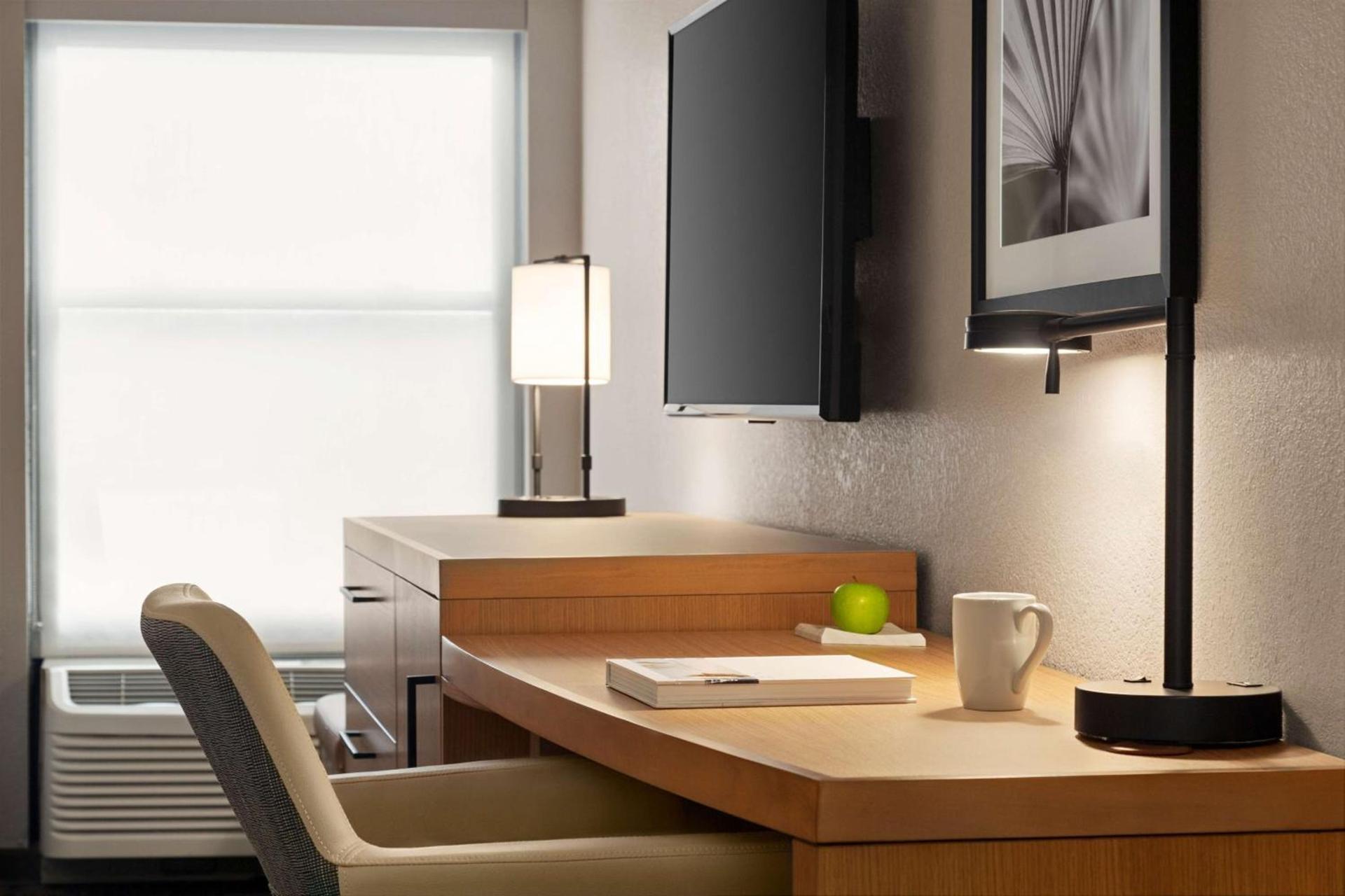 Hyatt Place Tucson Central photo 12