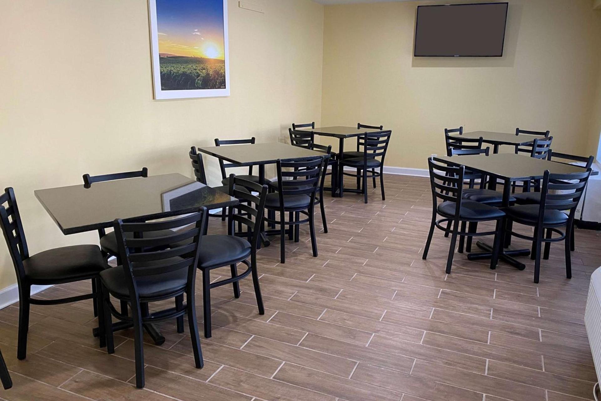 Days Inn by Wyndham Atlanta/Southlake/Morrow photo 7
