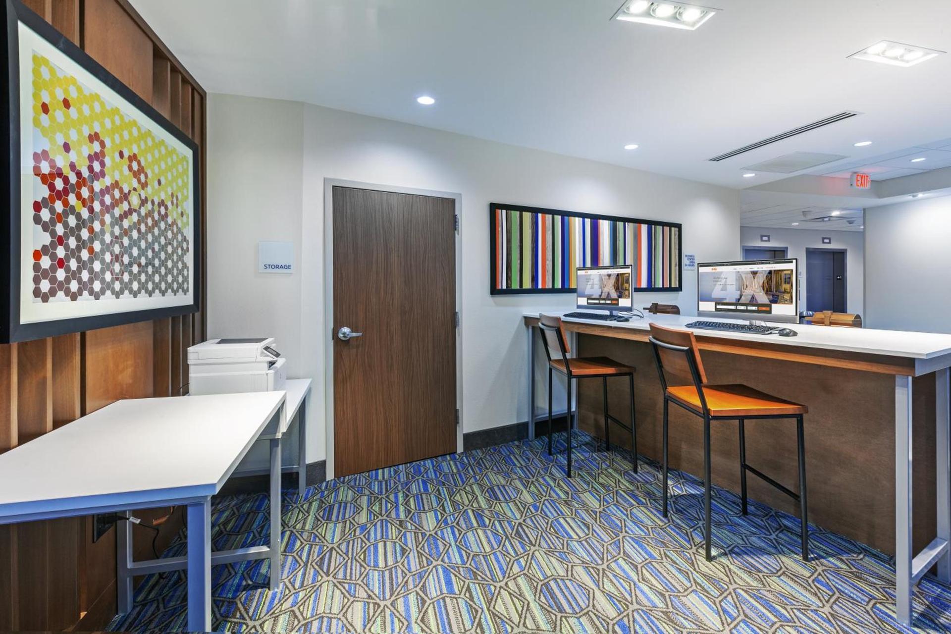 Holiday Inn Express & Suites - Tulsa Northeast - Owasso by IHG photo 9