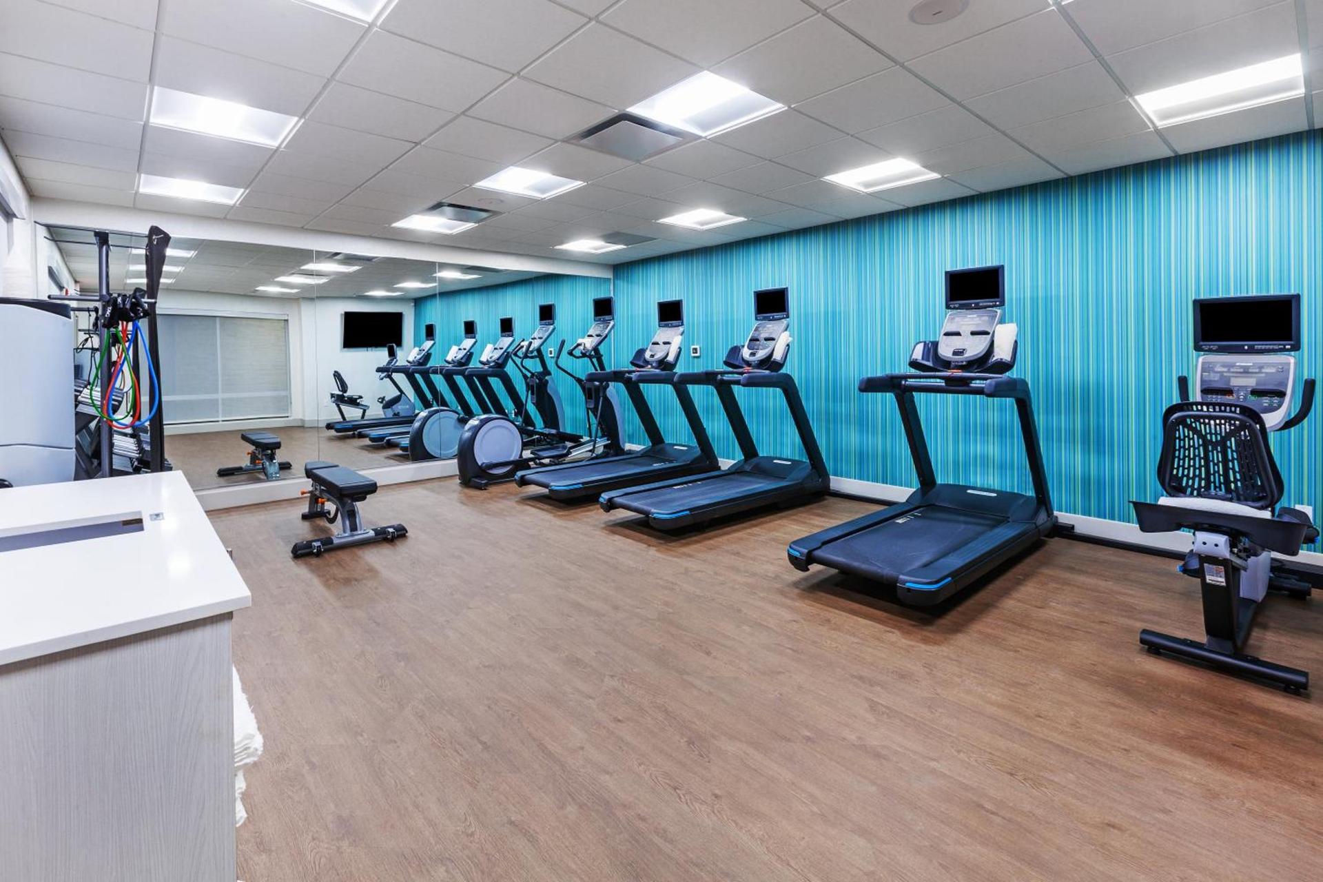 Holiday Inn Express & Suites - Tulsa Northeast - Owasso by IHG photo 11