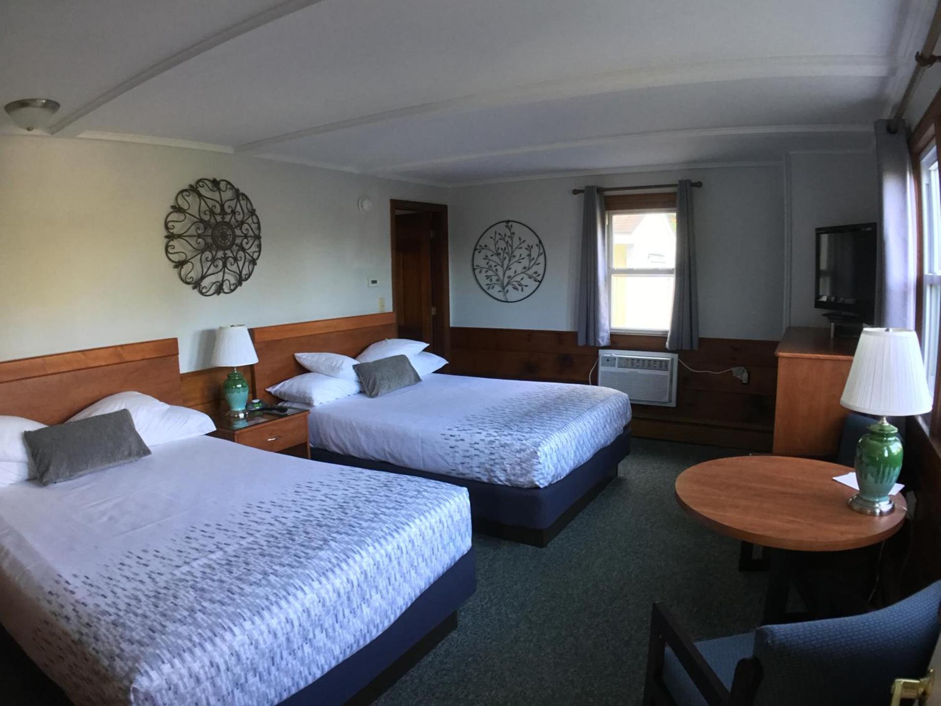 Bay Top Motel photo 3