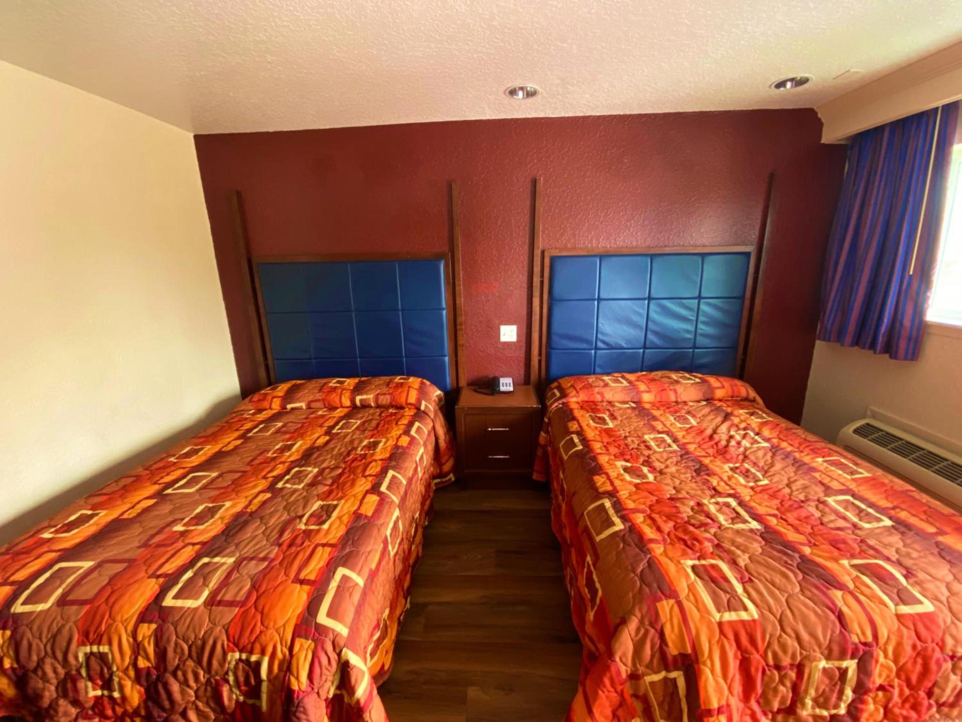 Economy Lodge by Hotel O Texas City photo 3