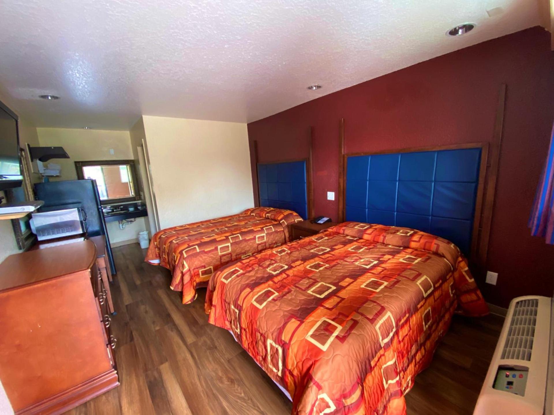 Economy Lodge by Hotel O Texas City photo 33