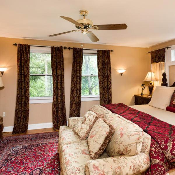 Cedar Crest Inn photo 30