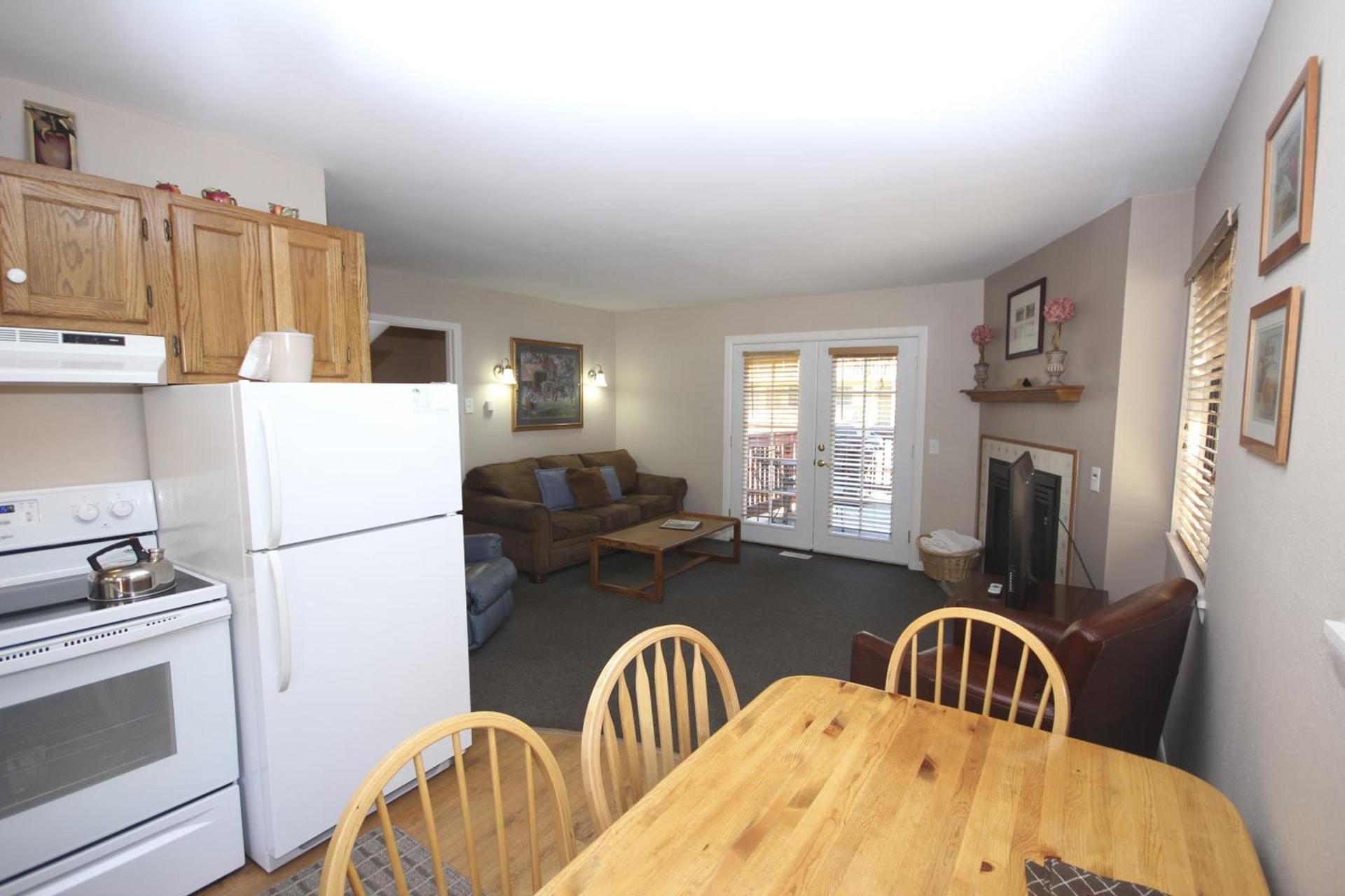 Streamside on Fall River photo 17
