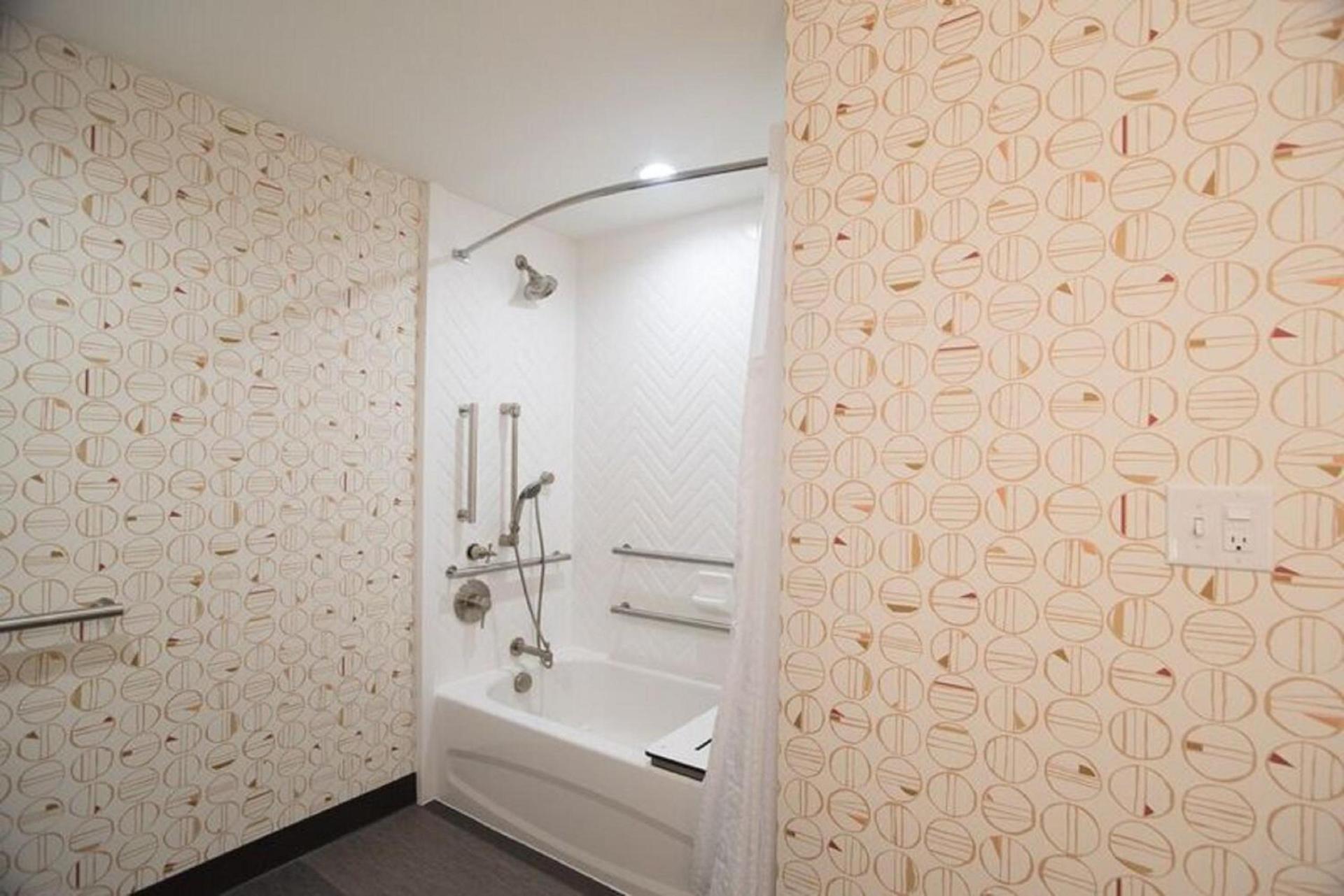 Holiday Inn Lexington - Hamburg by IHG photo 8