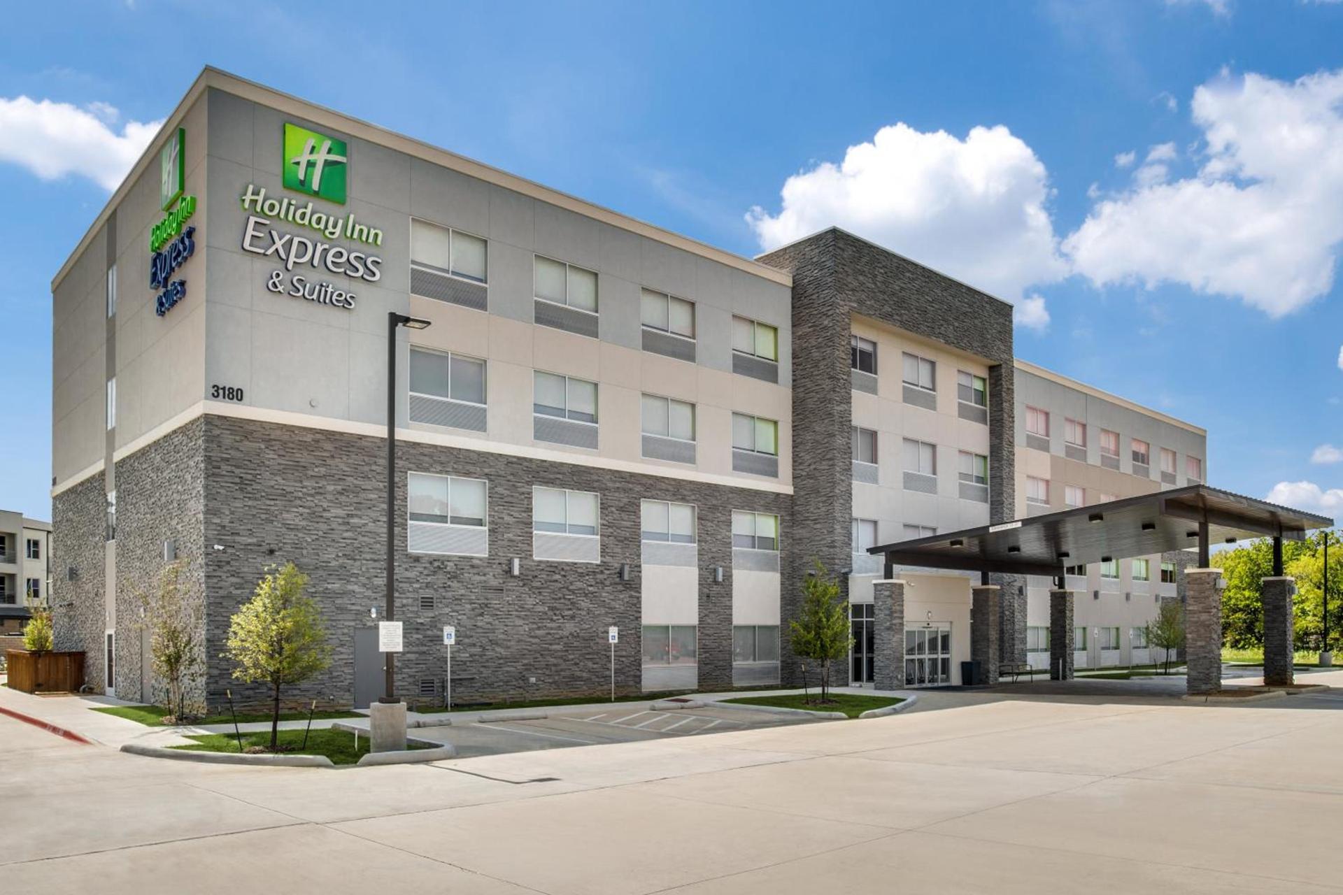 Holiday Inn Express & Suites - Denton South by IHG — hotel in Denton