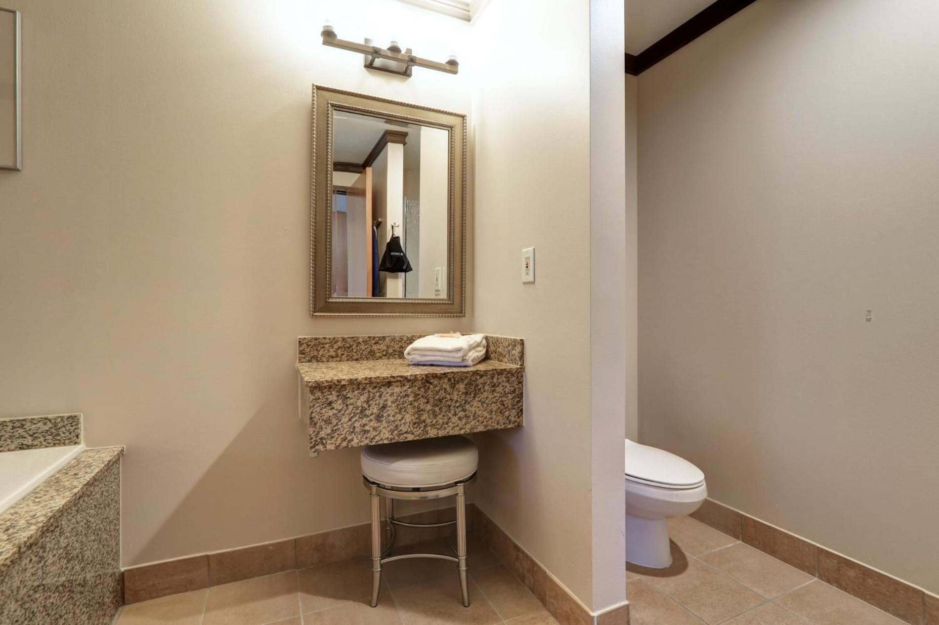 Dimond Center Hotel photo 13