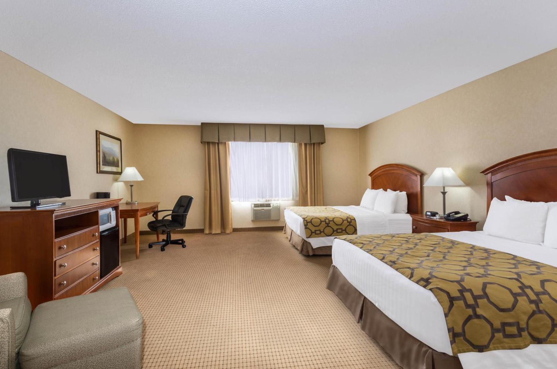 Baymont by Wyndham Fort Morgan photo 42