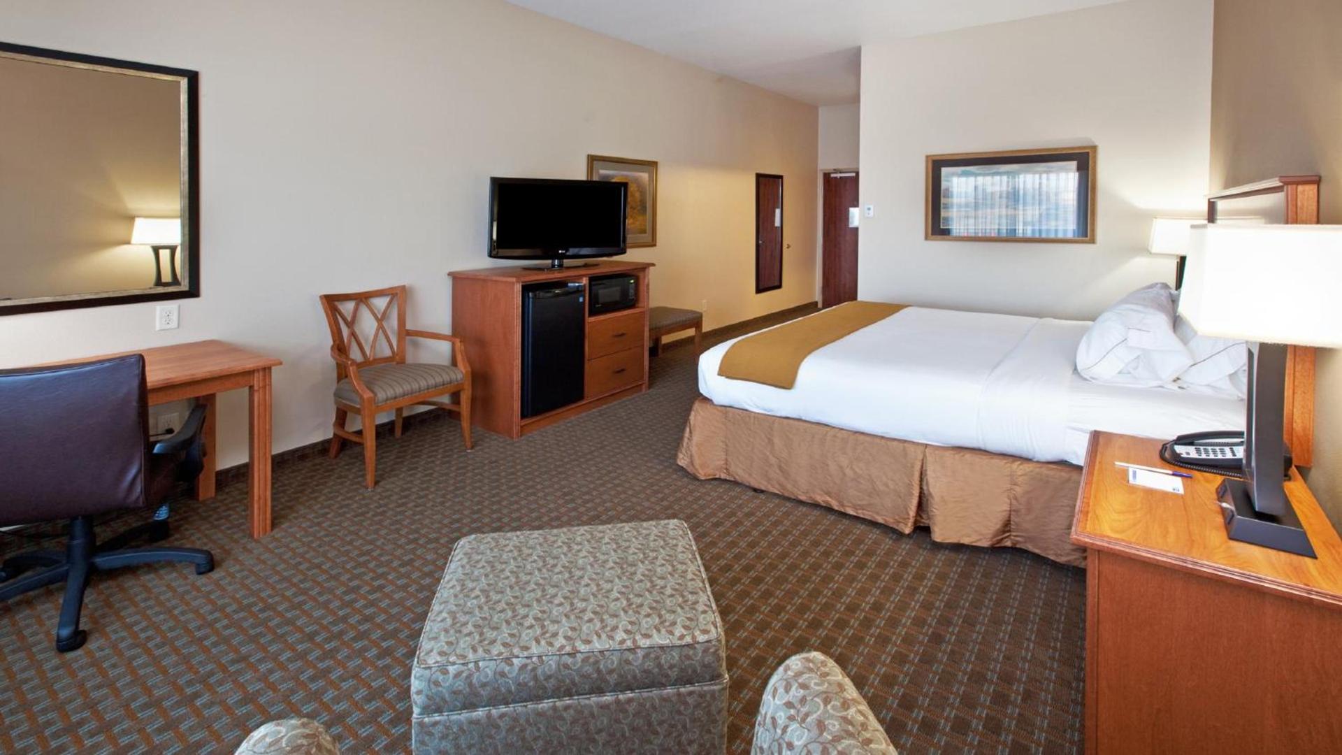 Holiday Inn Express & Suites Sioux Falls Southwest by IHG photo 36