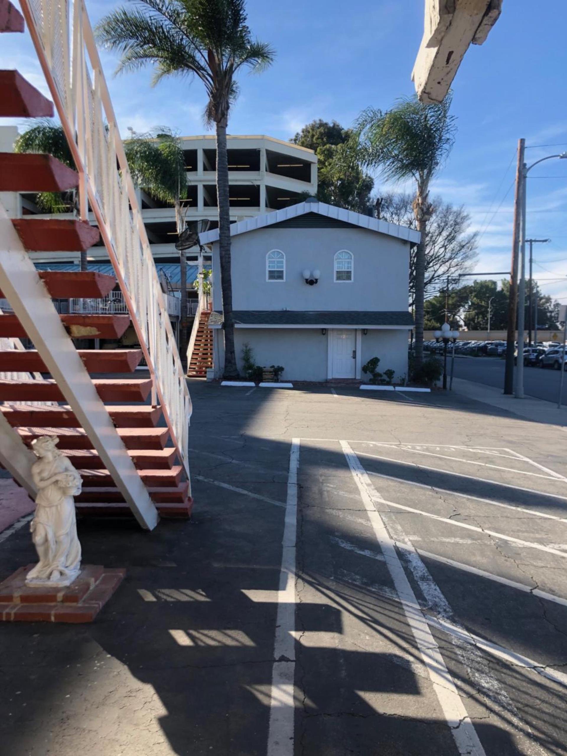 777 Motor Inn photo 2