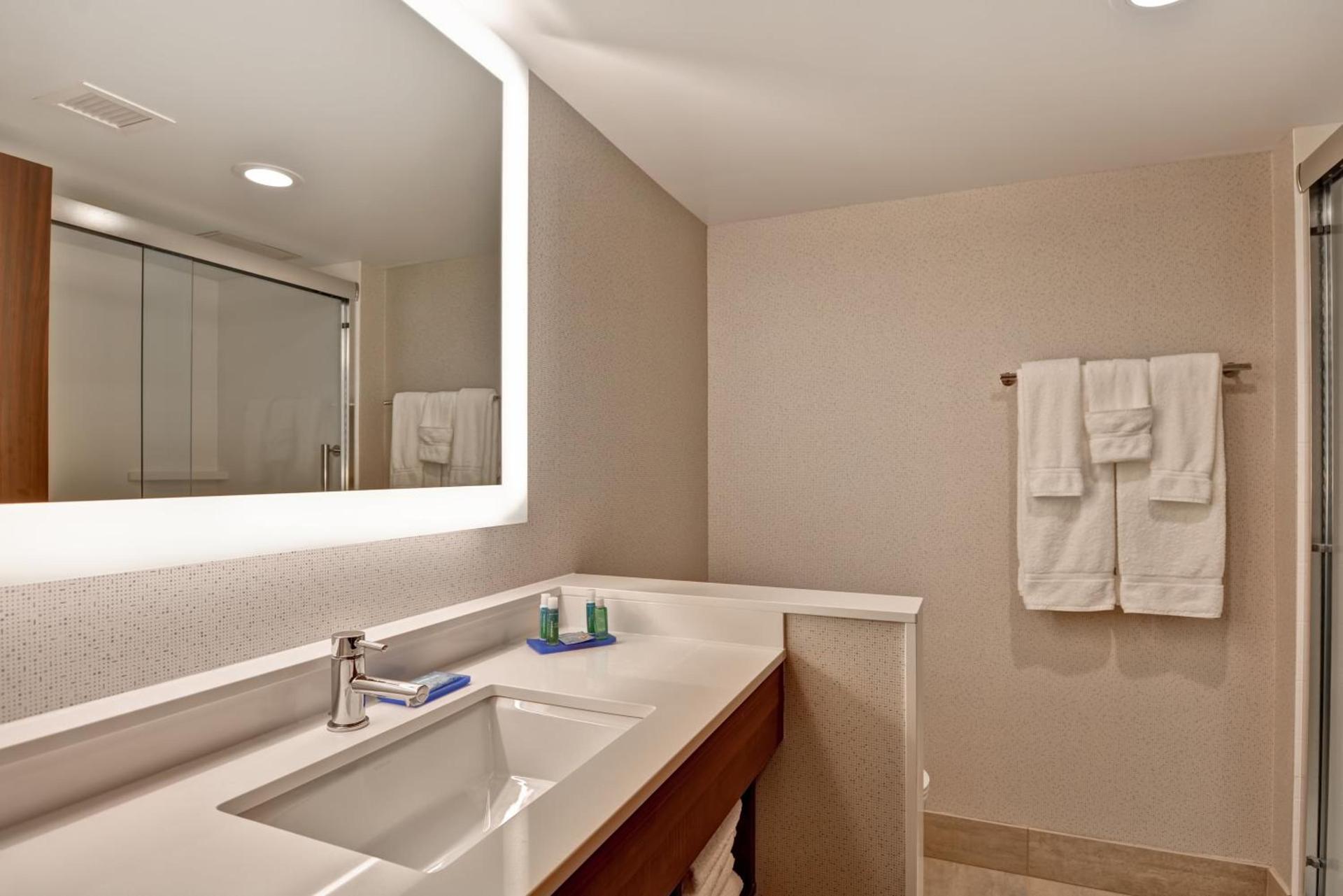 Holiday Inn Express Boston by IHG photo 43