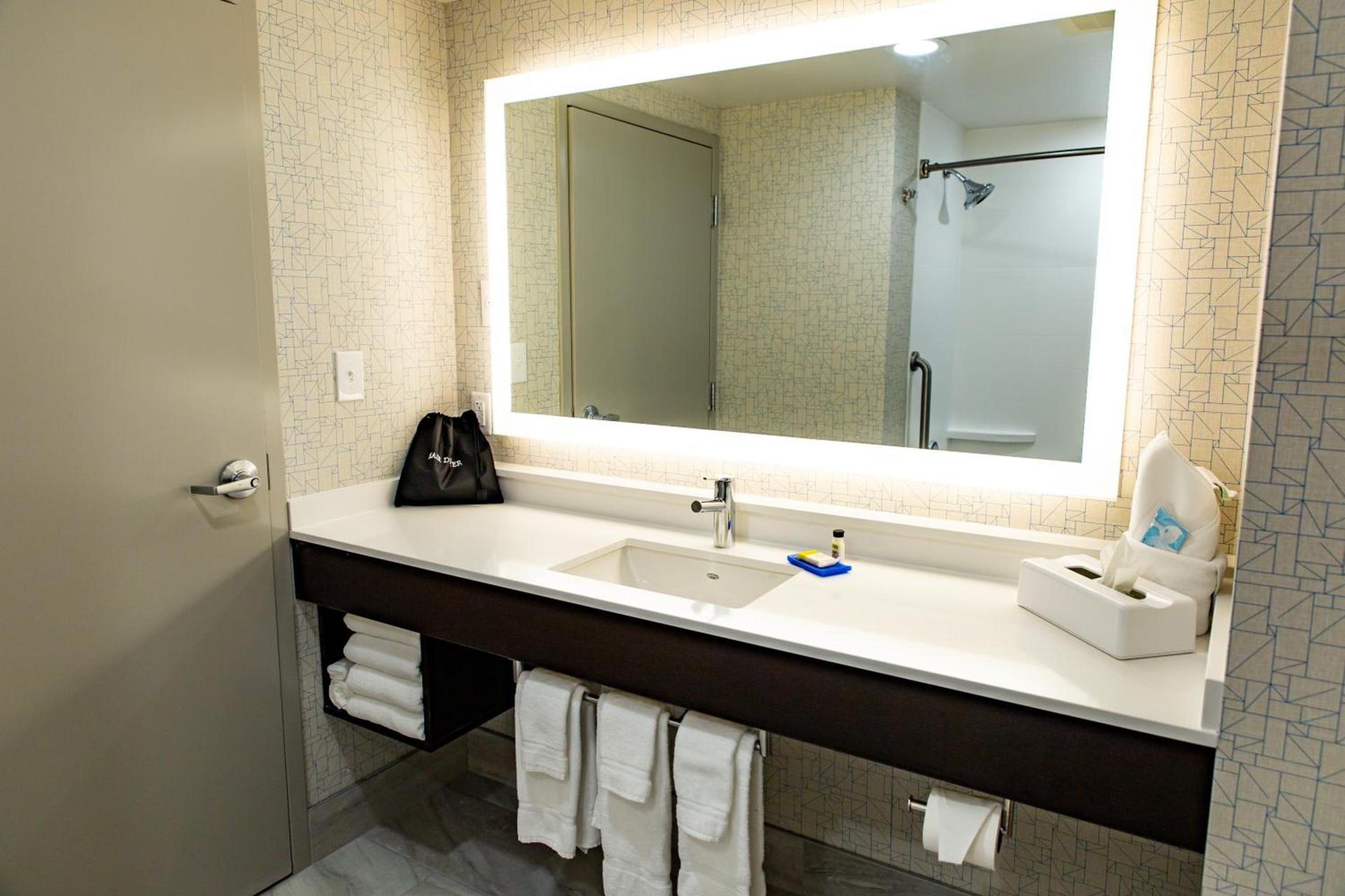 Holiday Inn Express - Columbus - Dublin by IHG photo 36