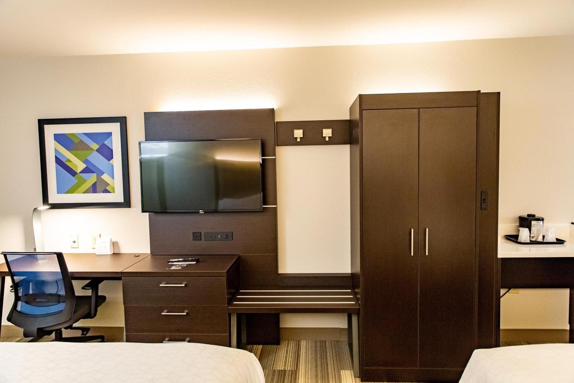 Holiday Inn Express - Columbus - Dublin by IHG photo 43