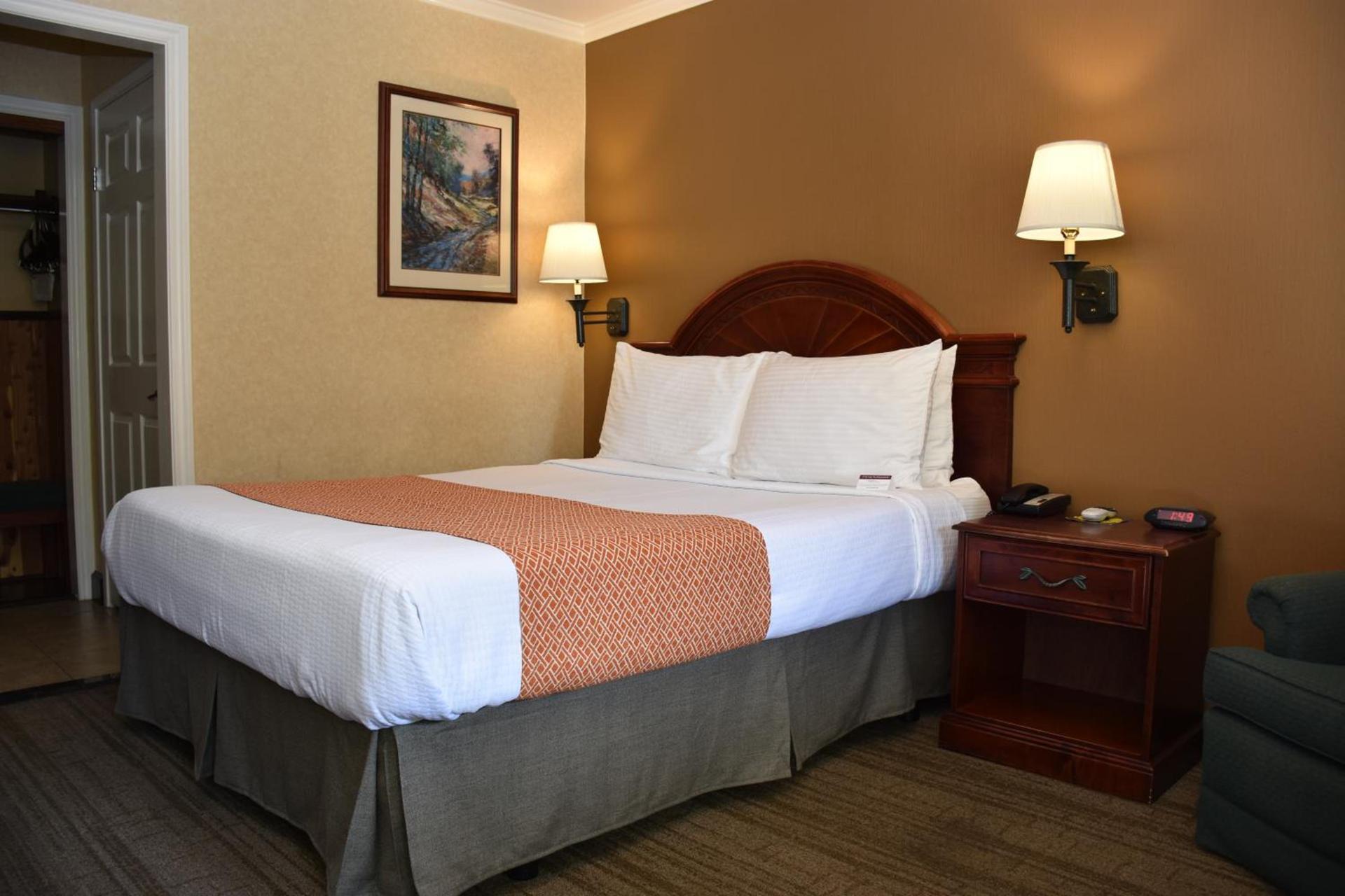 Dynasty Suites Redlands photo 7