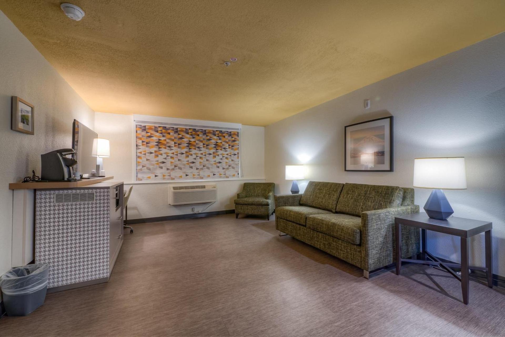 Holiday Inn Tacoma Mall by IHG photo 32