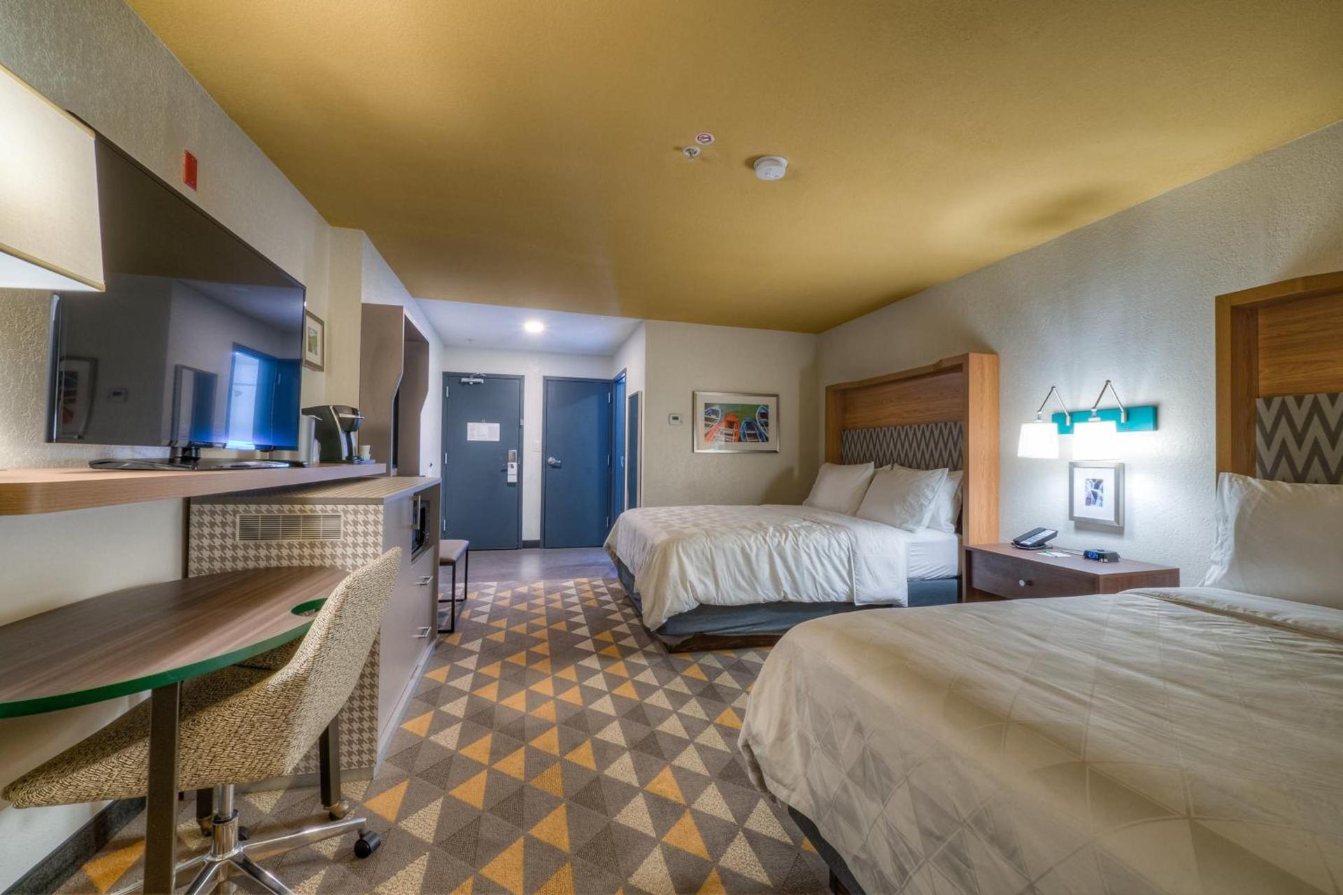 Holiday Inn Tacoma Mall by IHG photo 7