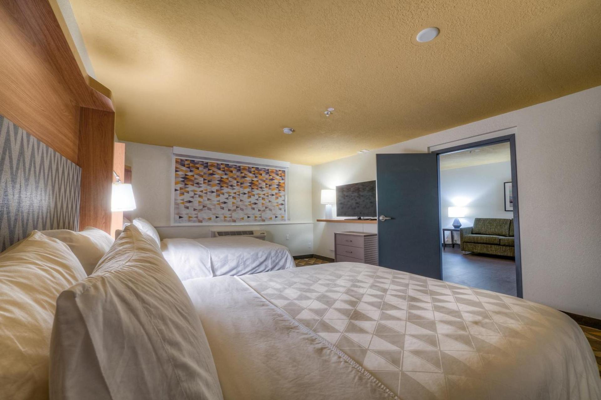 Holiday Inn Tacoma Mall by IHG photo 31
