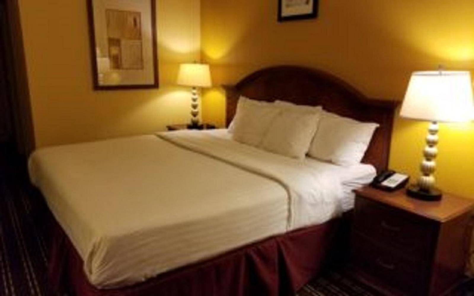 Comstock Inn & Conference Center photo 2
