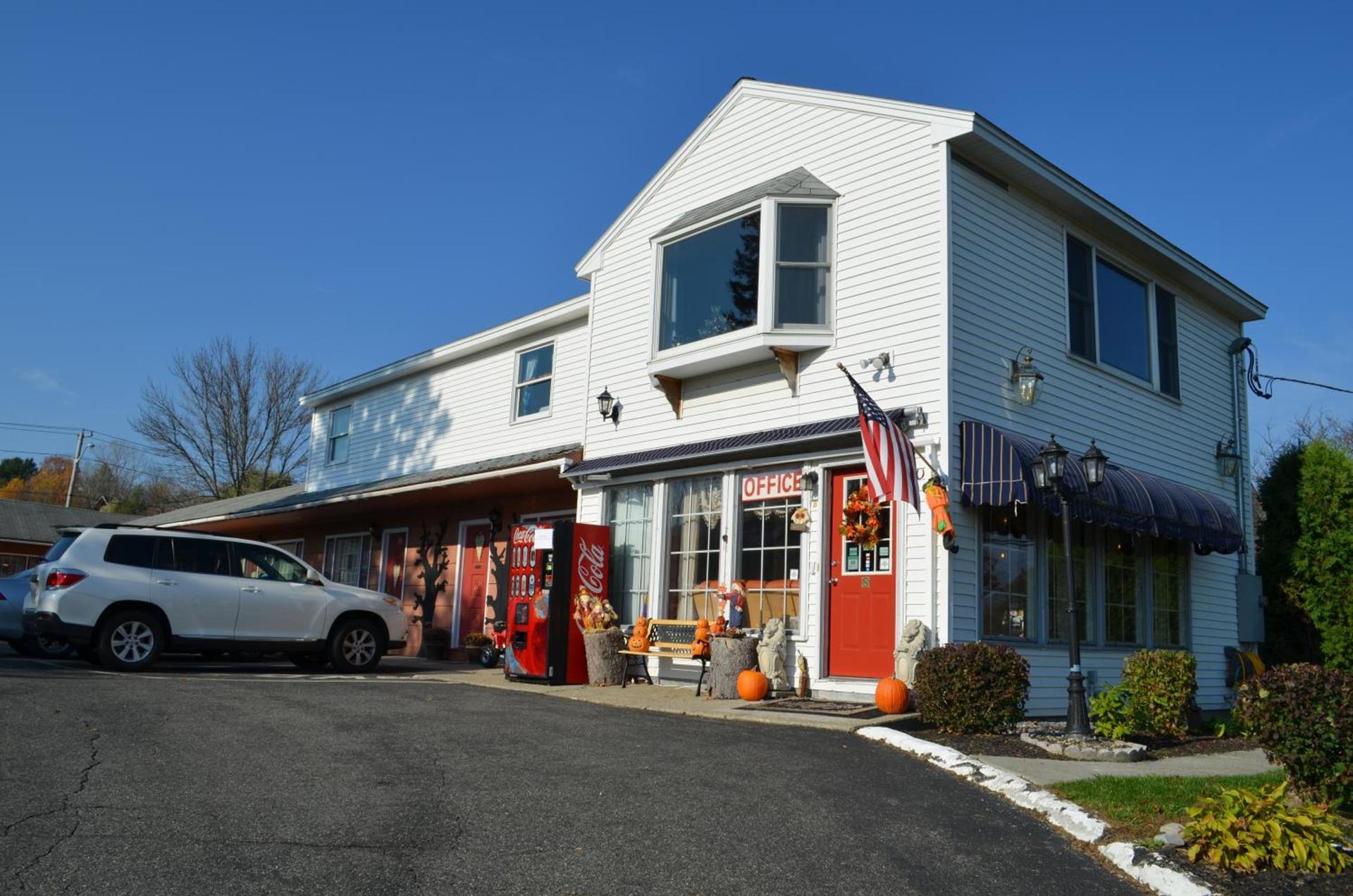 Williamstown Motel photo 12