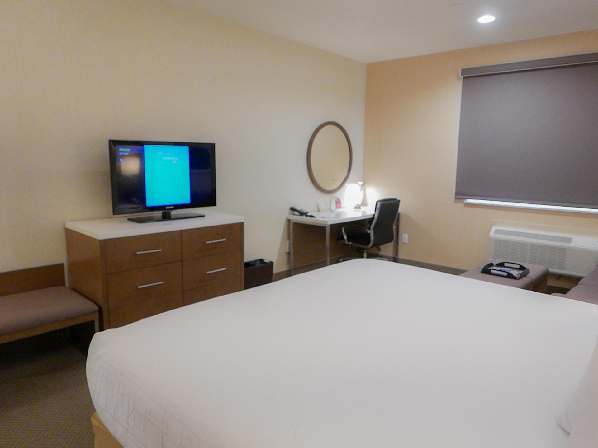 Wyndham Anaheim photo 79