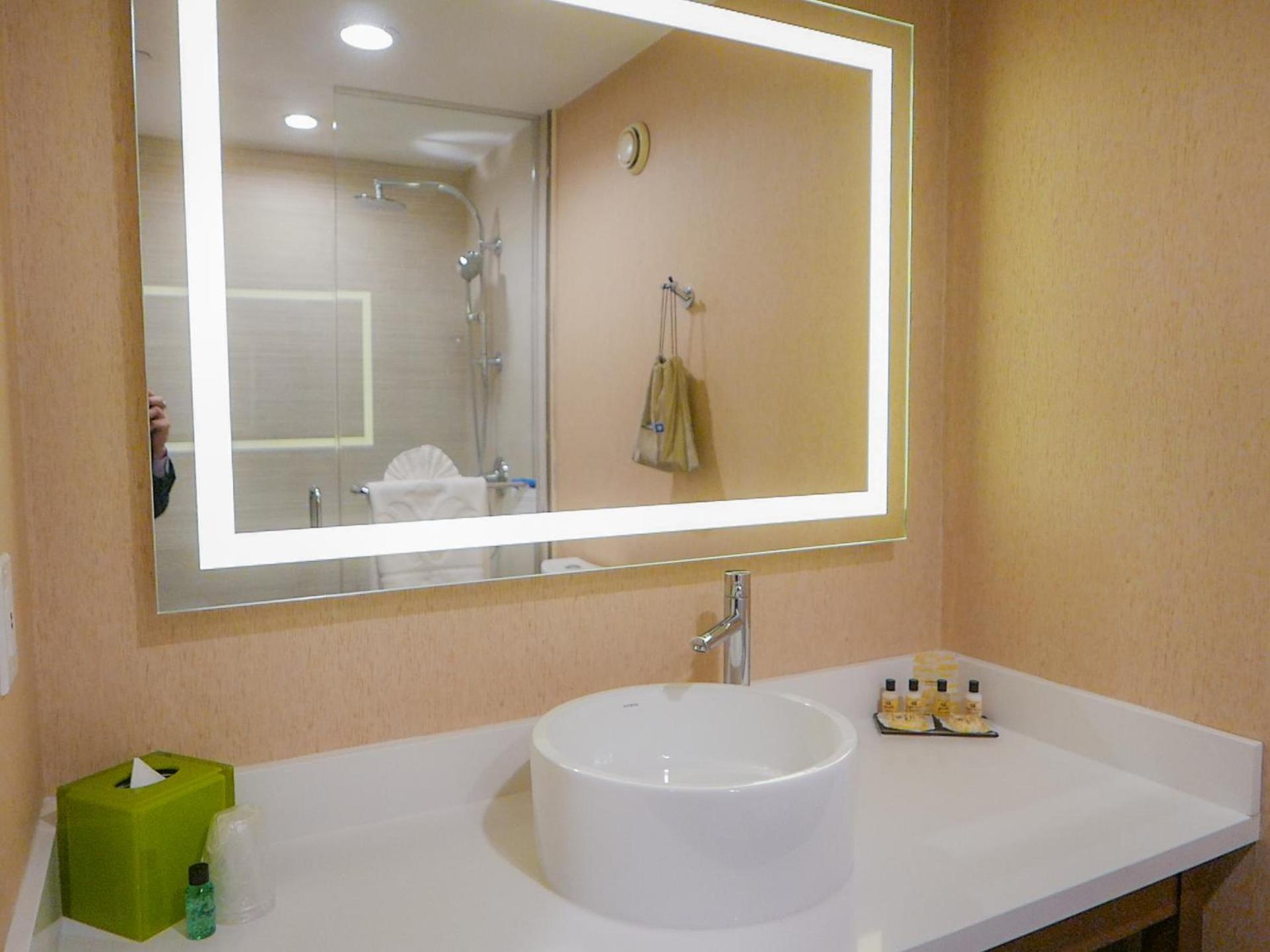 Wyndham Anaheim photo 93