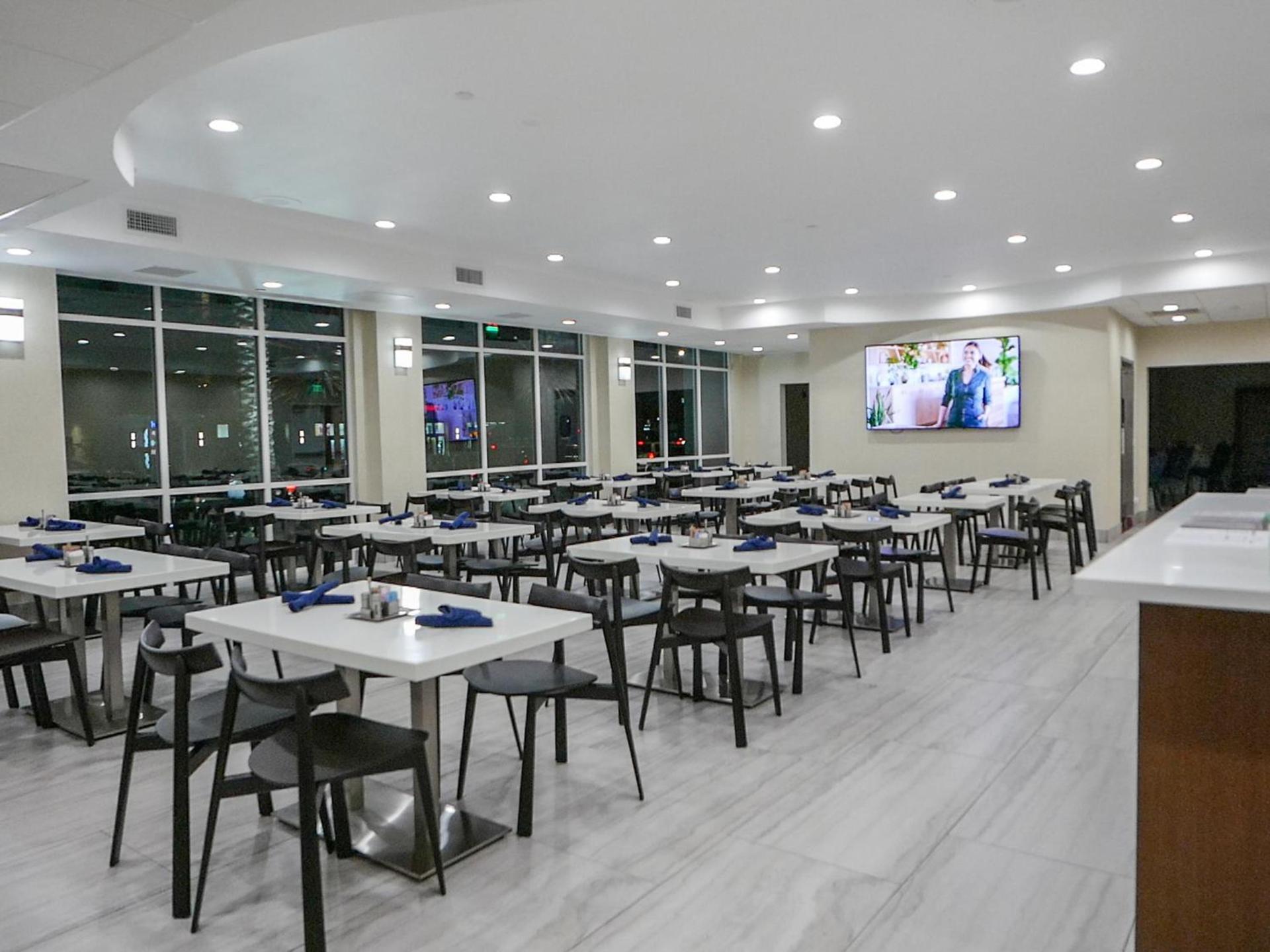 Wyndham Anaheim photo 82