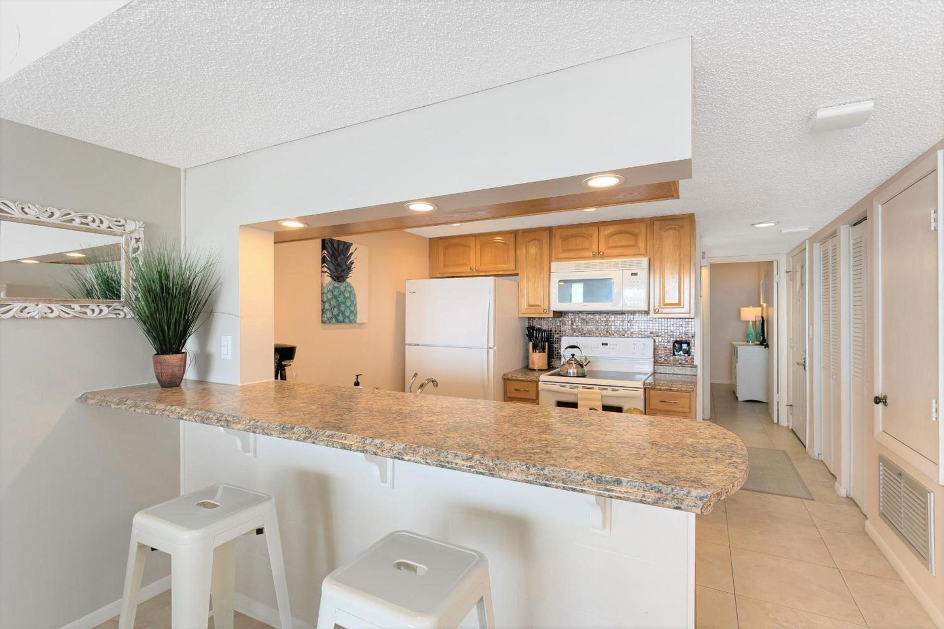 Cape Winds - Oceanfront Pool, Tennis & Sauna Condos near Port Canaveral photo 18