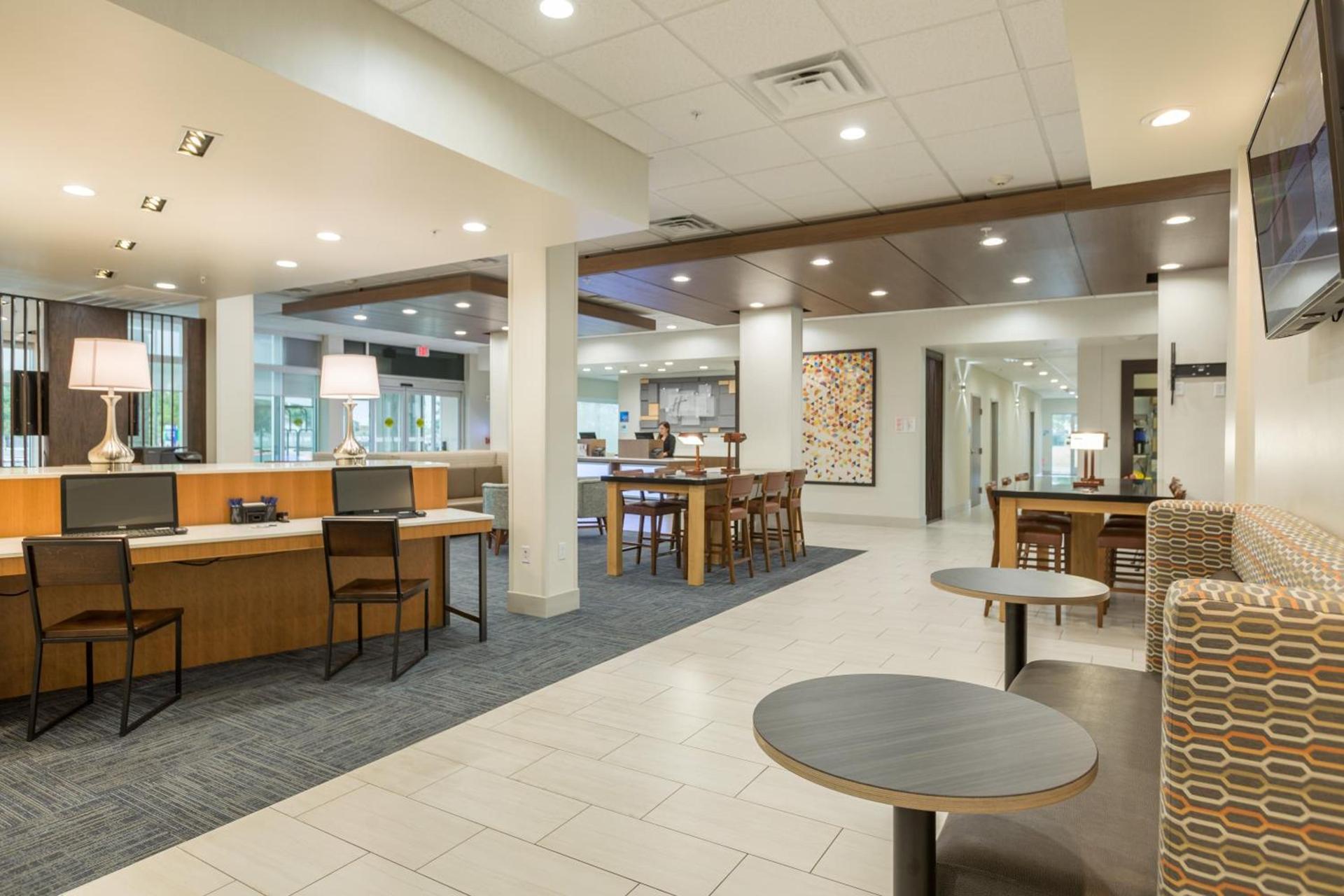 Holiday Inn Express & Suites - San Marcos South by IHG photo 22