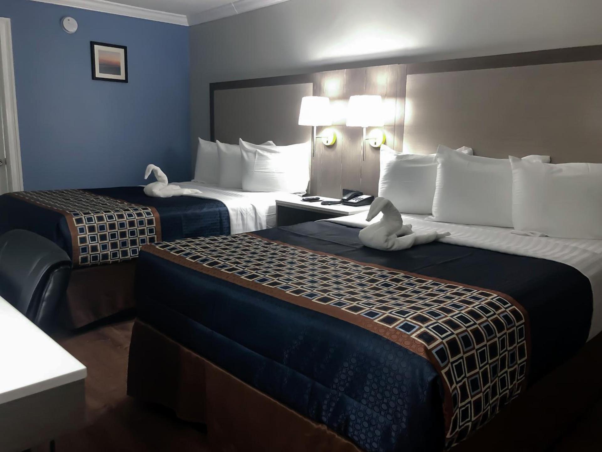 Destin Inn & Suites photo 4