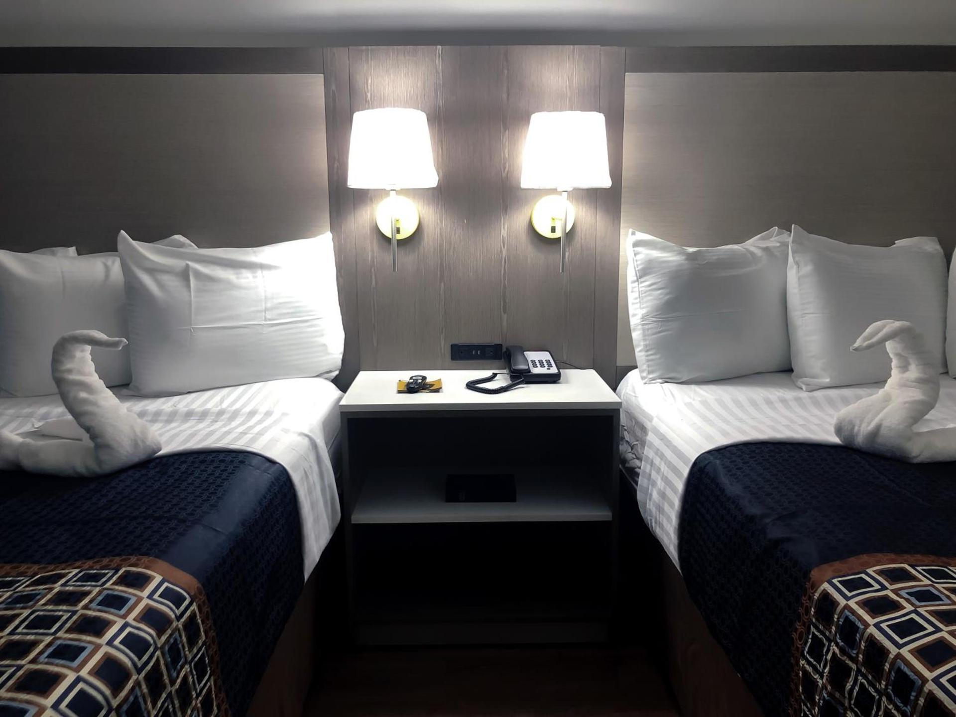 Destin Inn & Suites photo 5