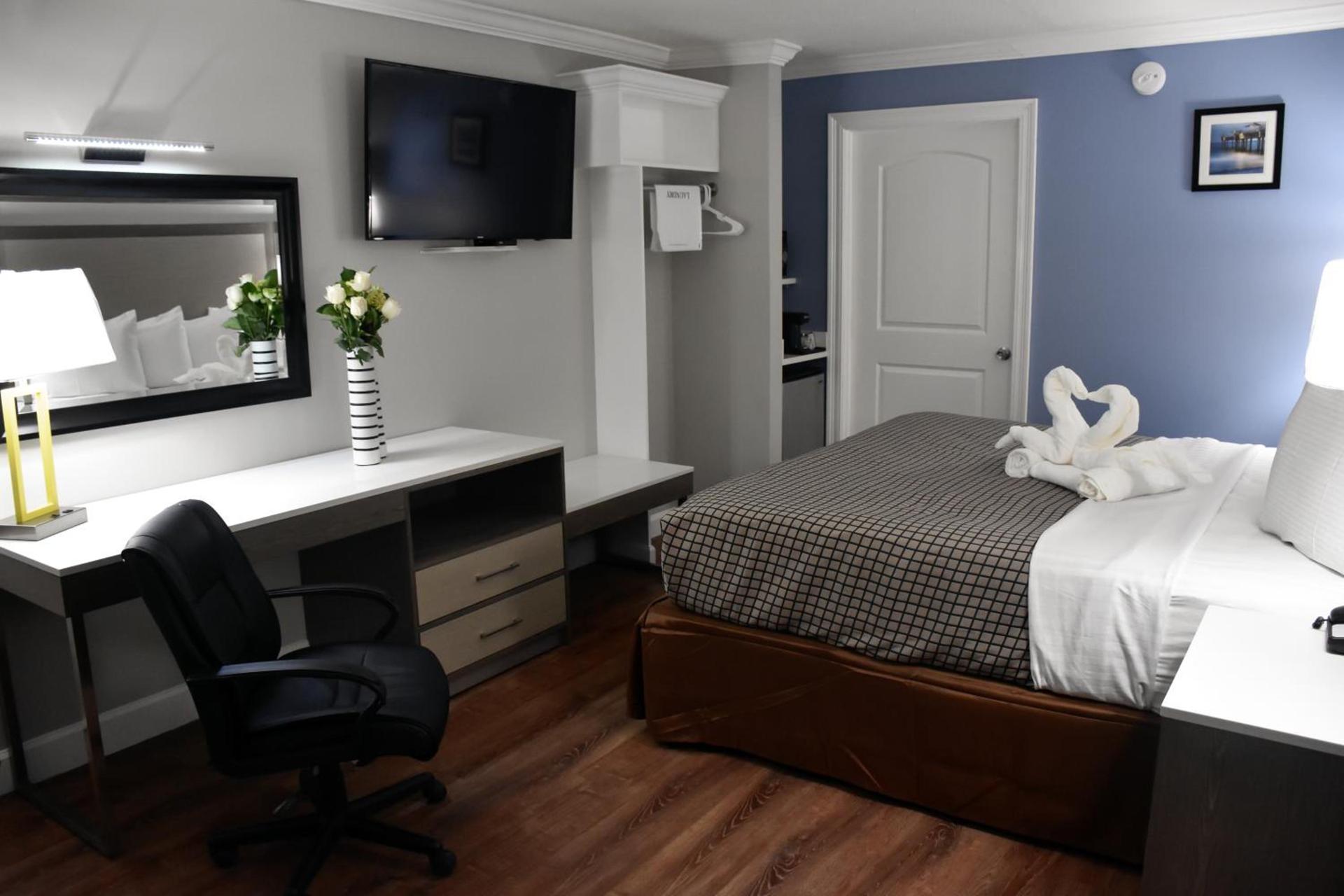 Destin Inn & Suites photo 8