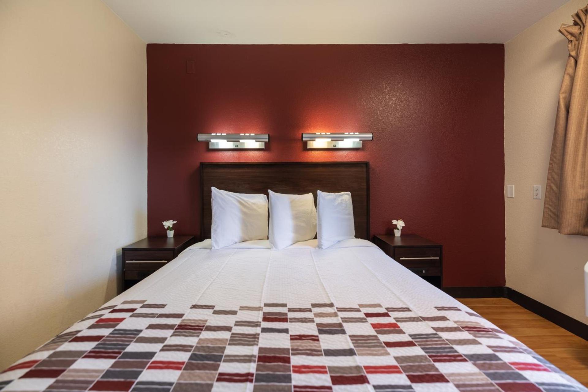 California Inn and Suites, Rancho Cordova photo 21