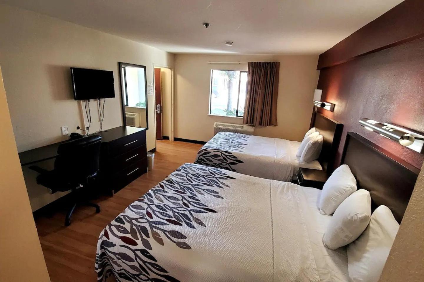 California Inn and Suites, Rancho Cordova photo 24