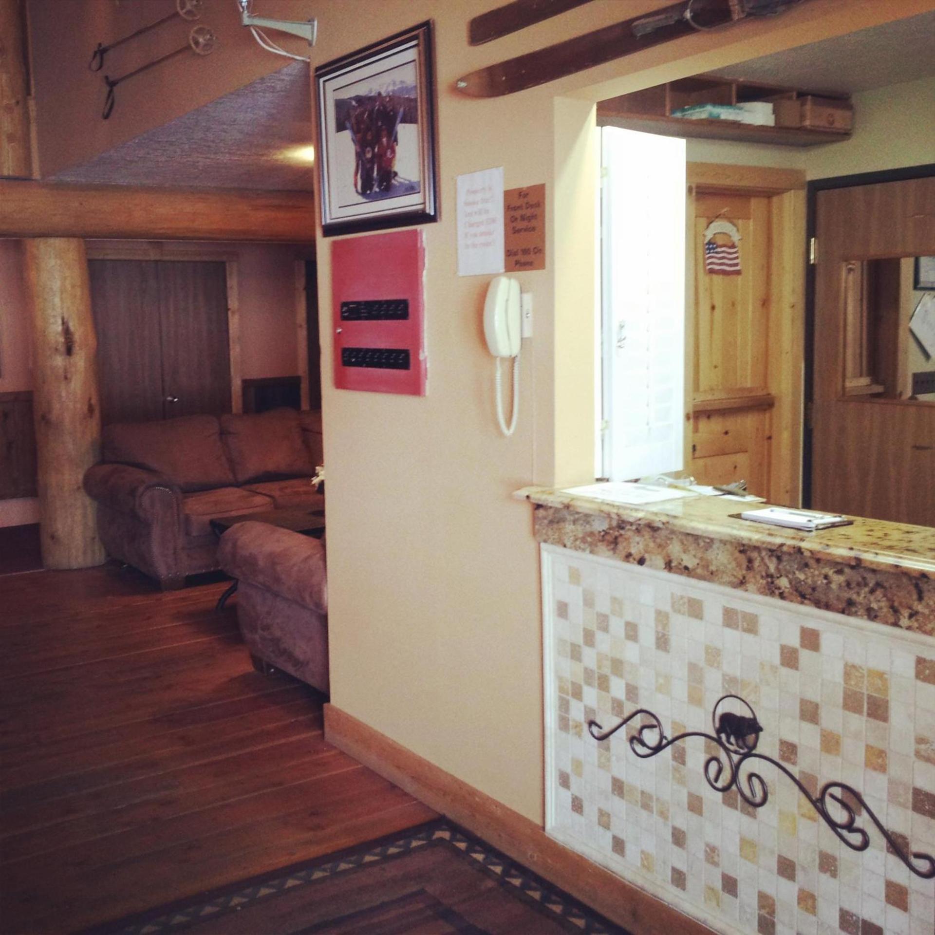 New Summit Inn photo 12