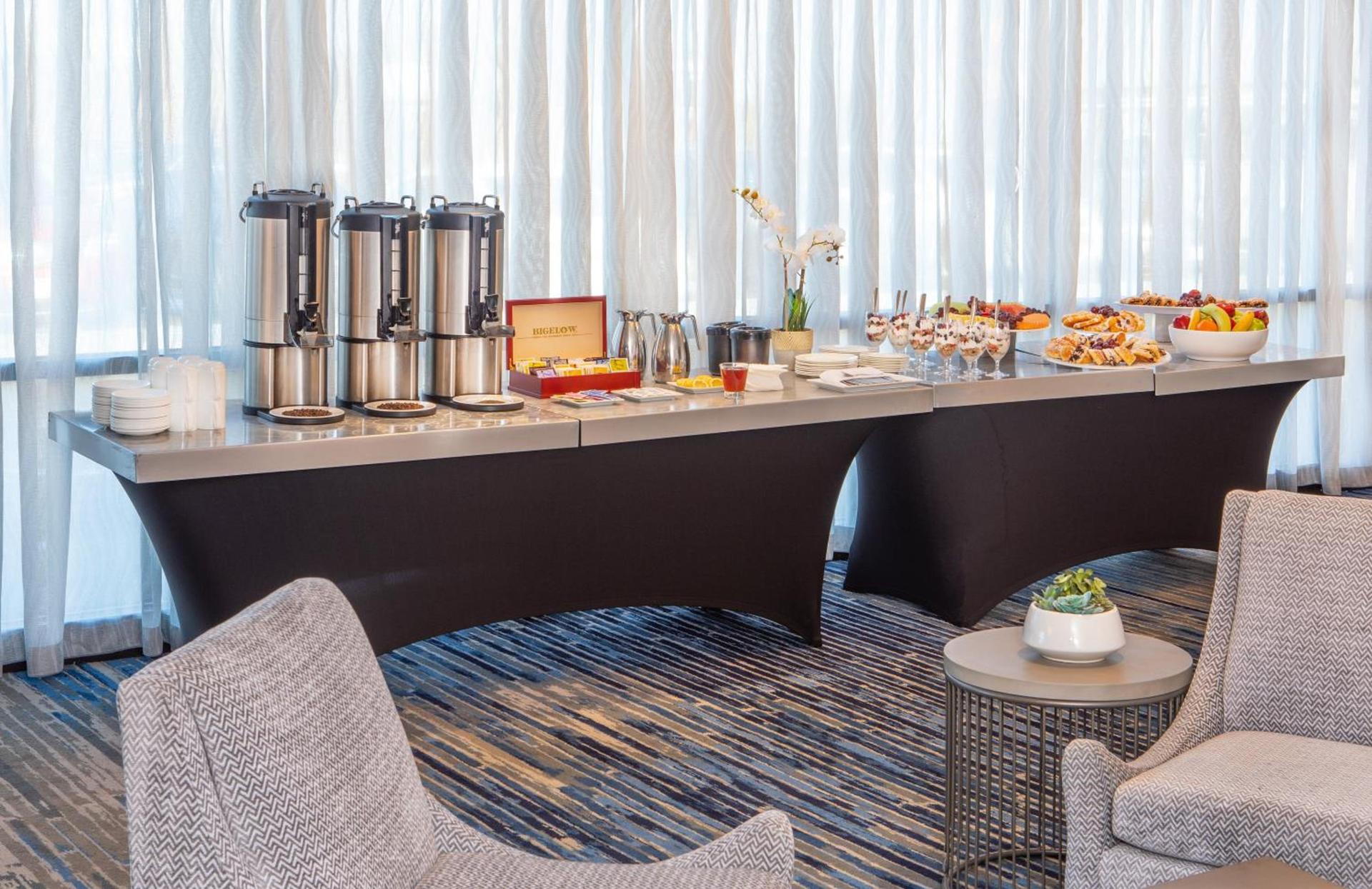 Crowne Plaza Boston - Woburn by IHG photo 2