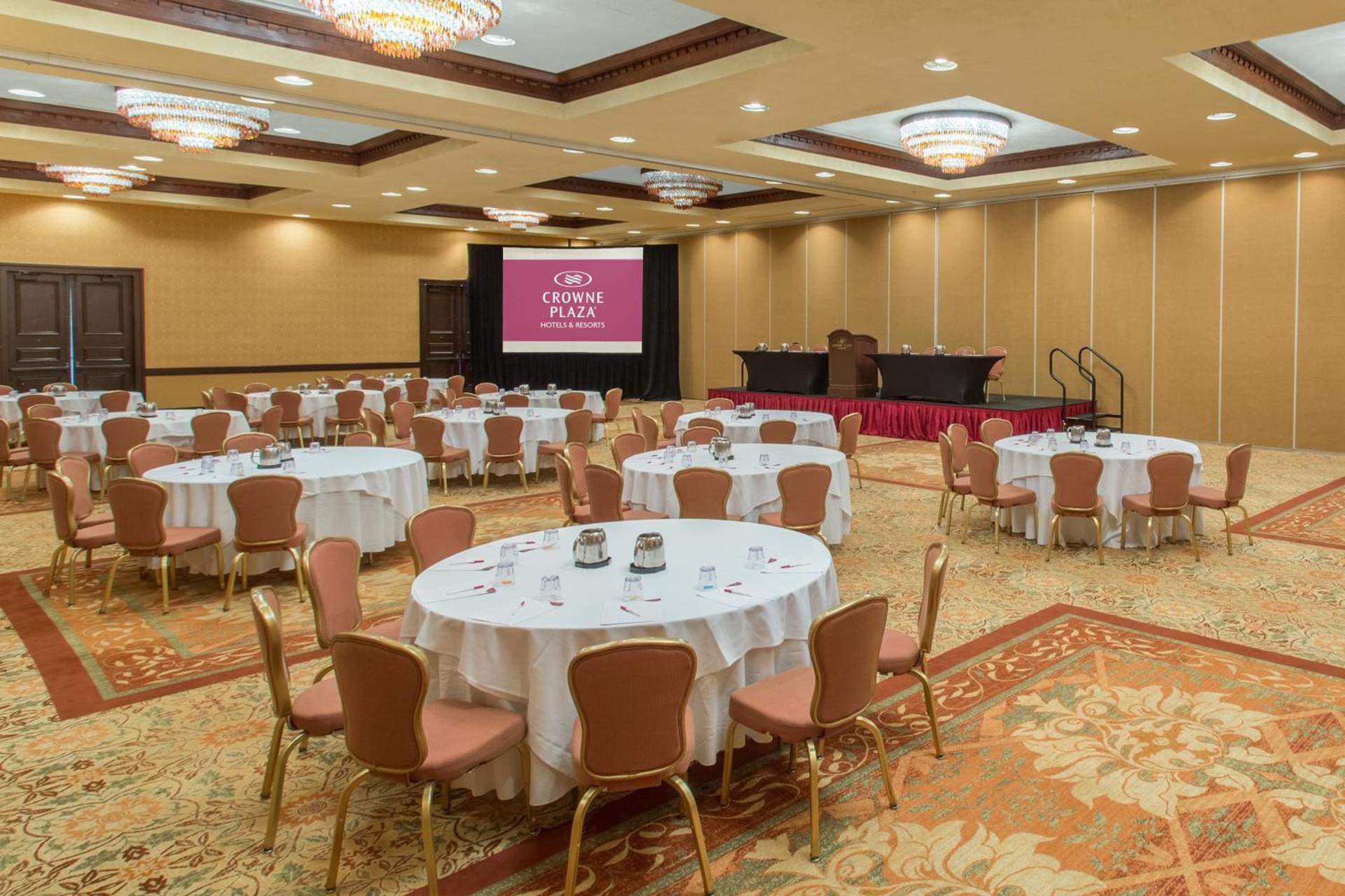 Crowne Plaza Albuquerque by IHG photo 14