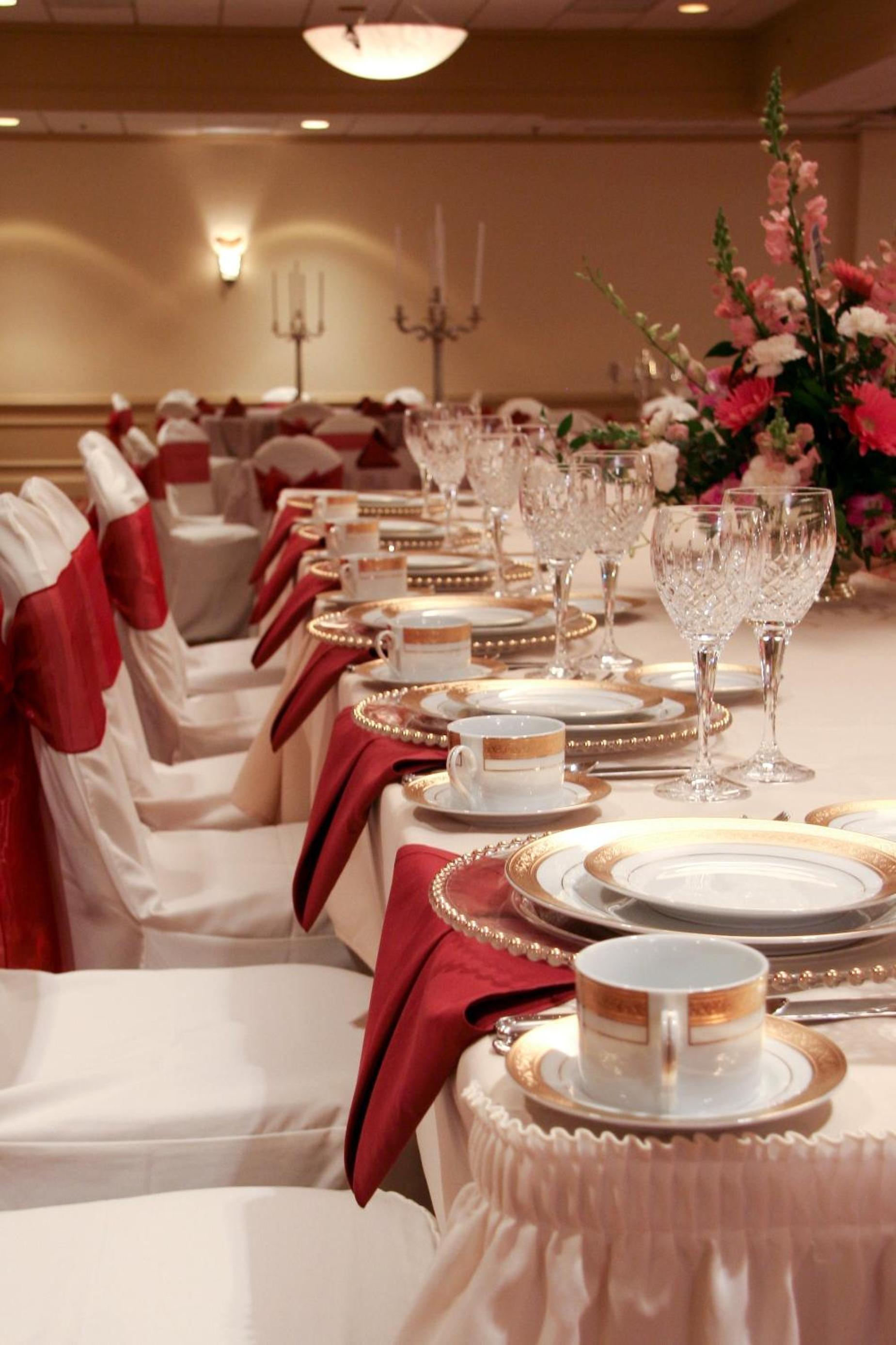 Crowne Plaza Cleveland Airport by IHG photo 29