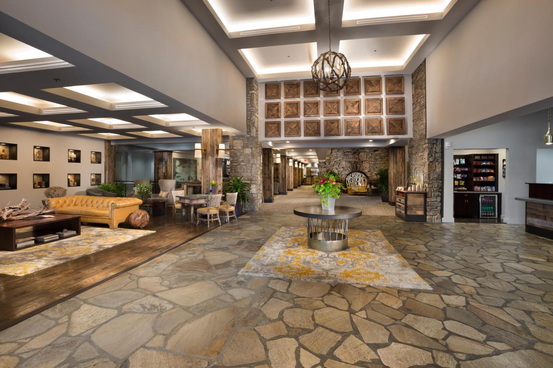 Crowne Plaza Resort Asheville by IHG photo 10